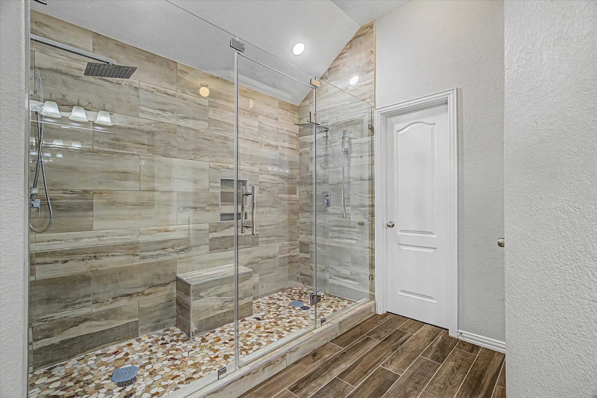 4702 Seabird Street Property Photo 33