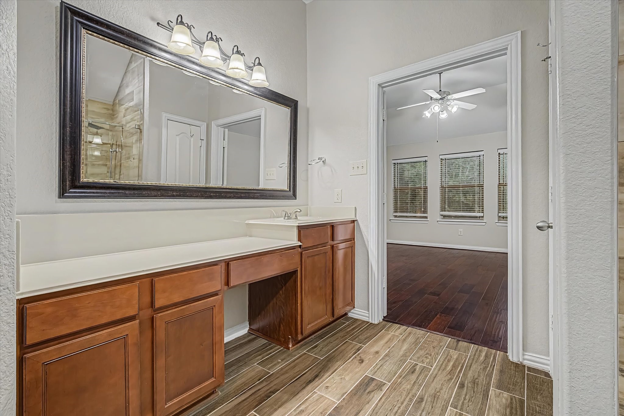 4702 Seabird Street Property Photo 36