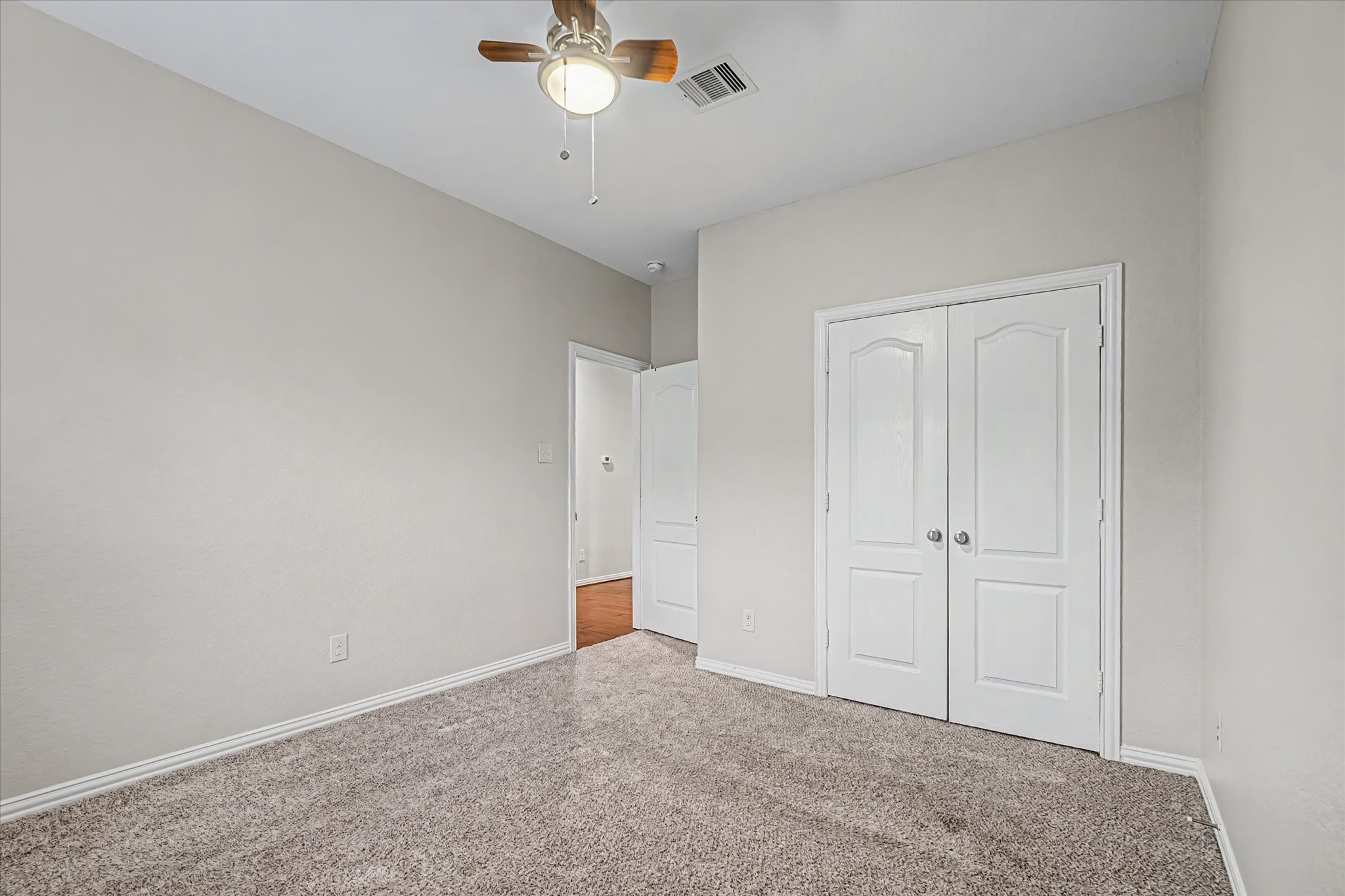 4702 Seabird Street Property Photo 39