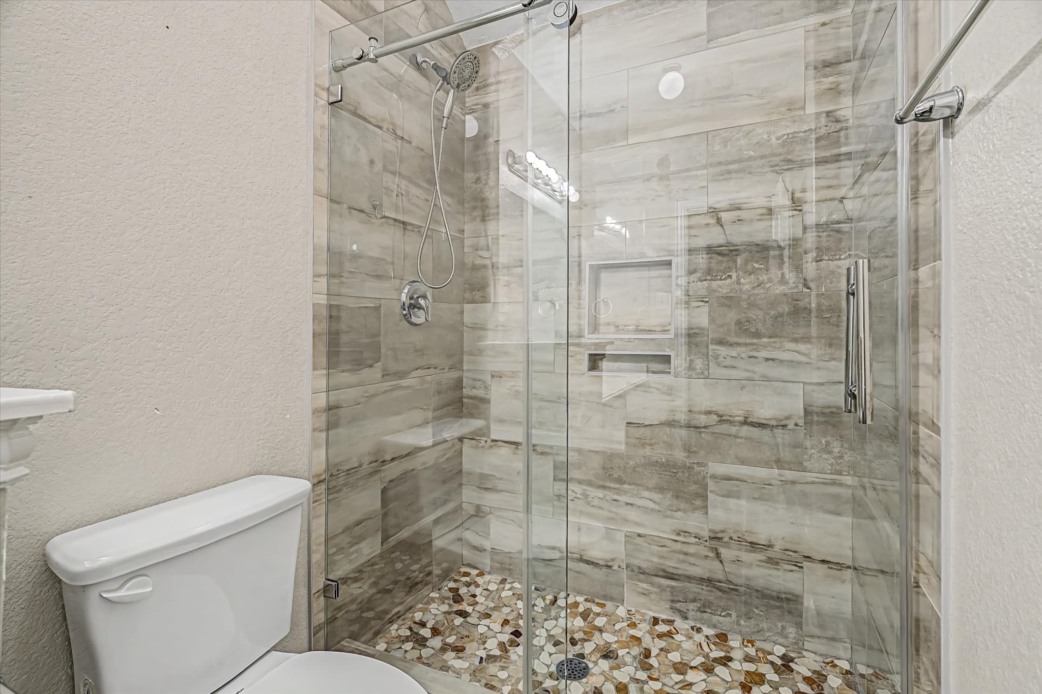 4702 Seabird Street Property Photo 40