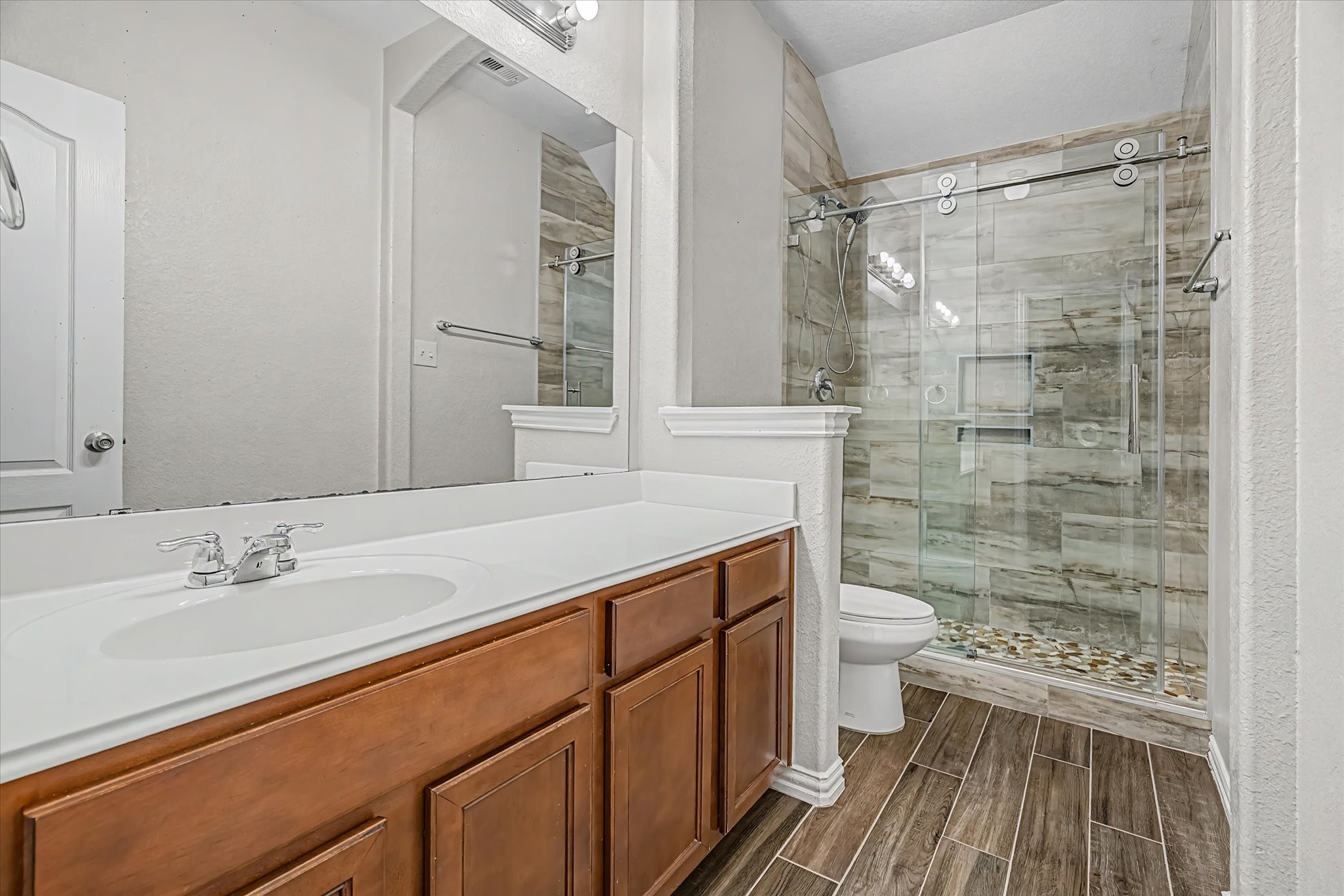 4702 Seabird Street Property Photo 41