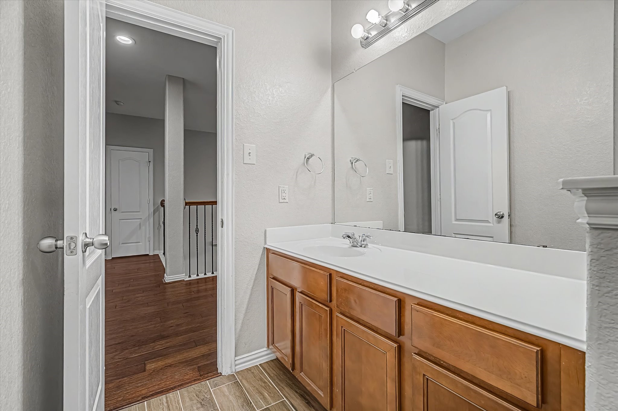 4702 Seabird Street Property Photo 42