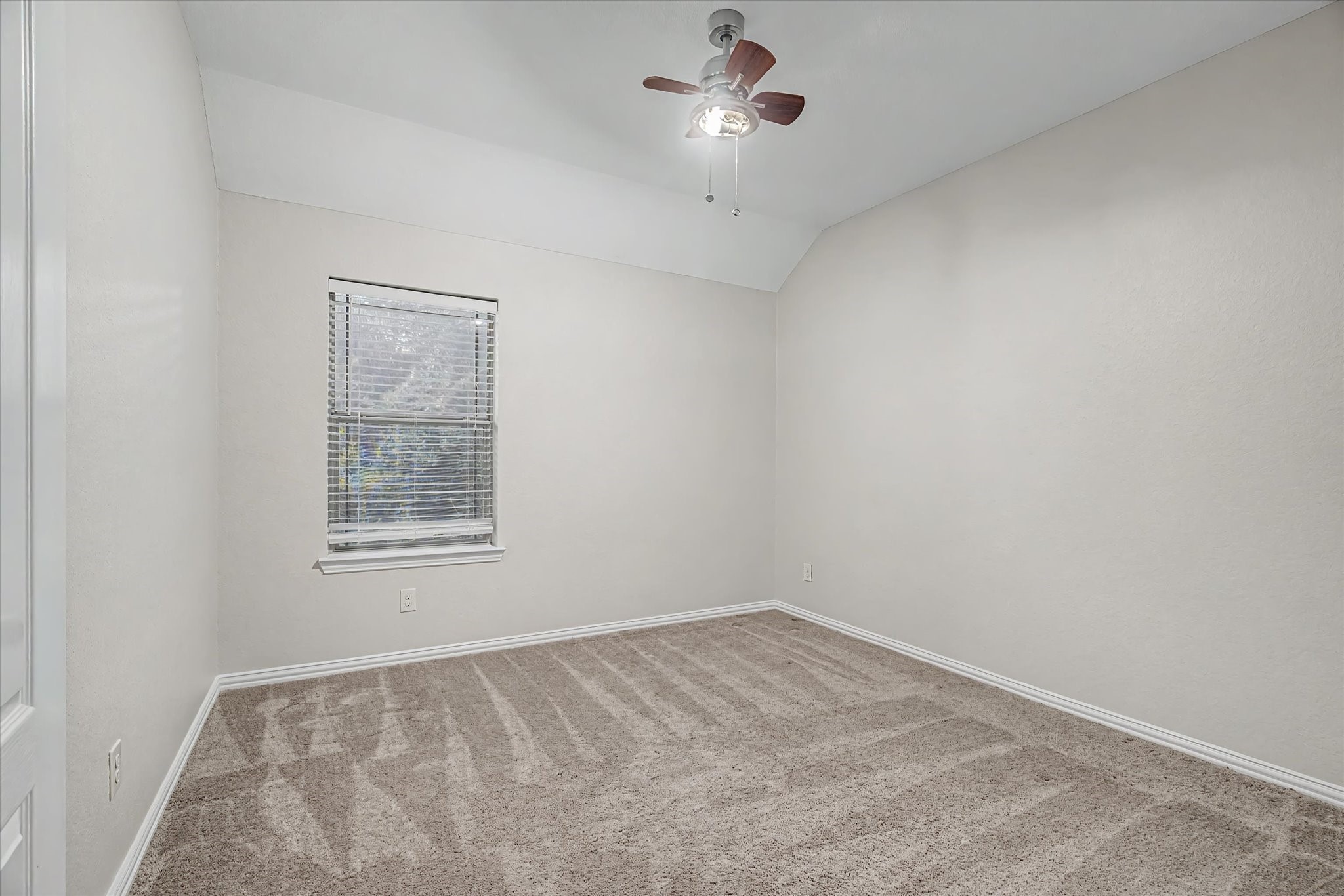 4702 Seabird Street Property Photo 45