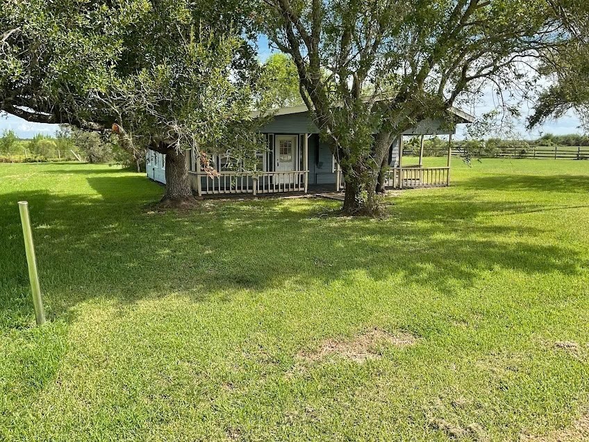 5589 County Road 469 Property Photo 1