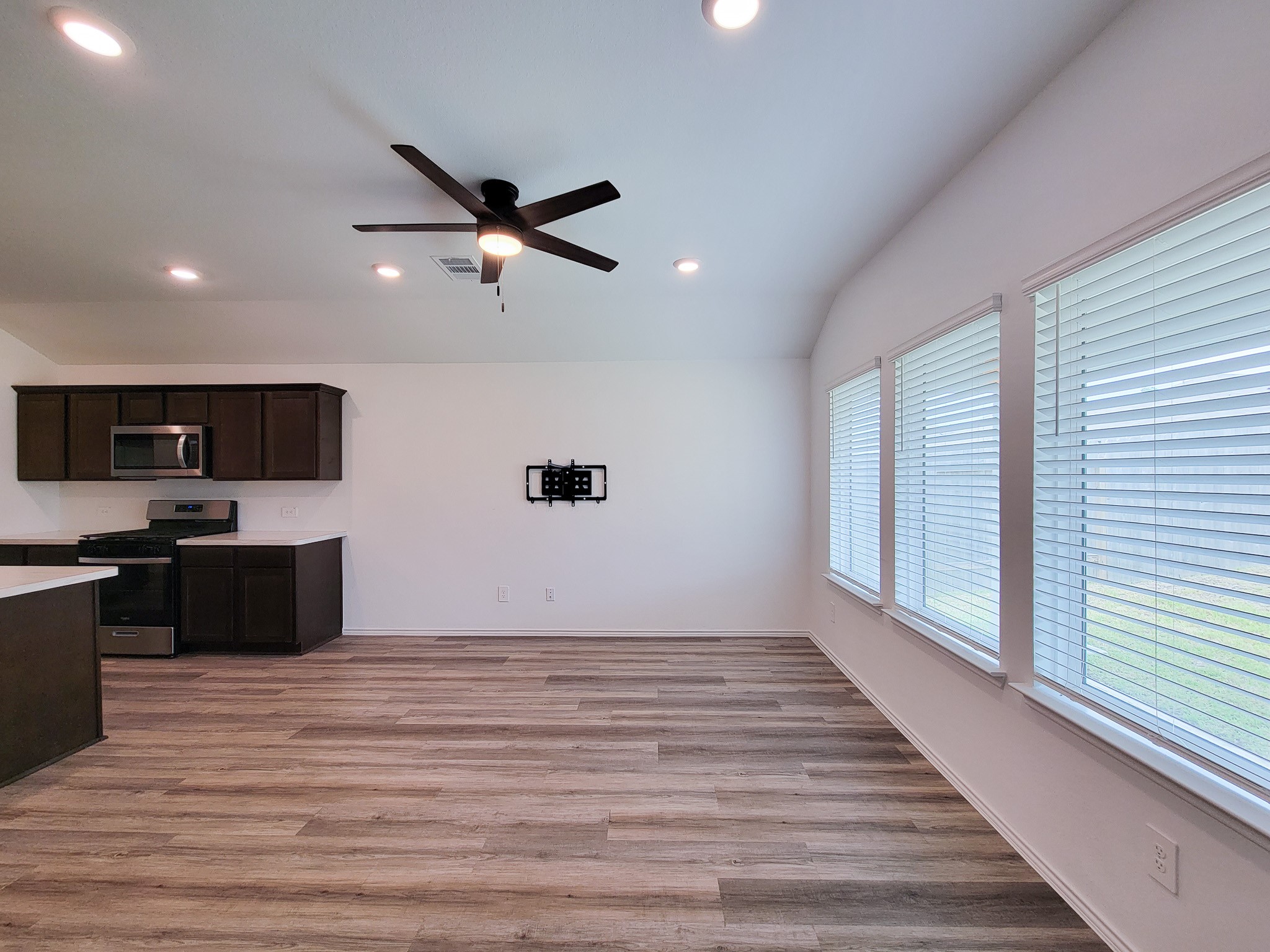 23651 Silver Concord Drive Property Photo 17