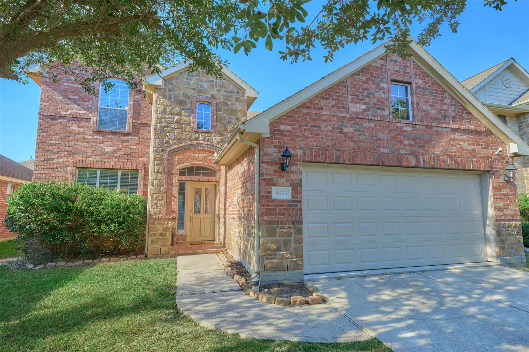 4923 Forest Hurst Drive, Spring TX 77373 Property Photo 1