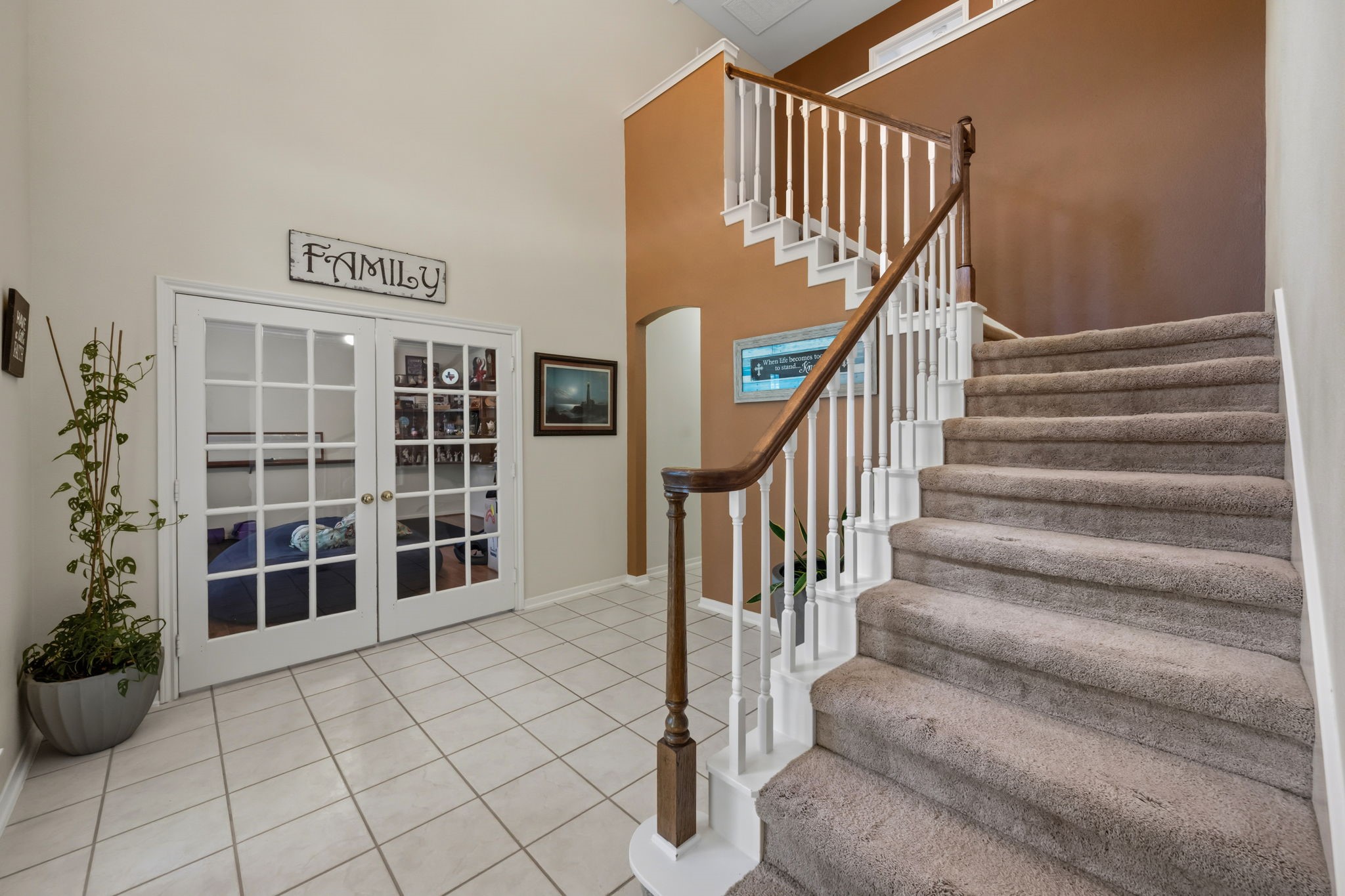 25003 Aughton Drive Property Photo 13