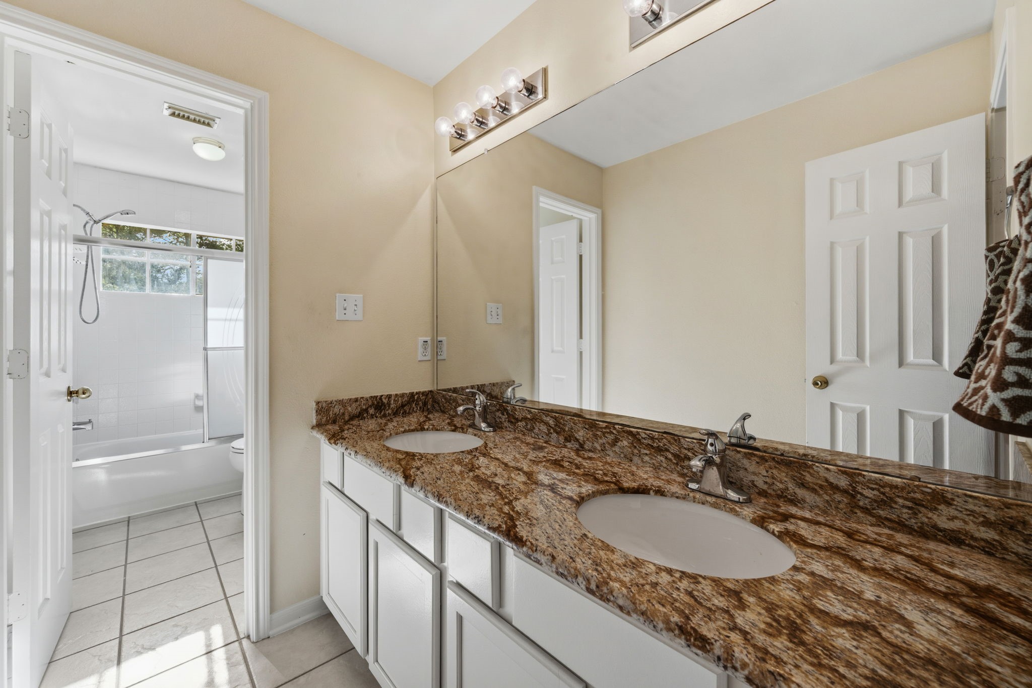 25003 Aughton Drive Property Photo 36
