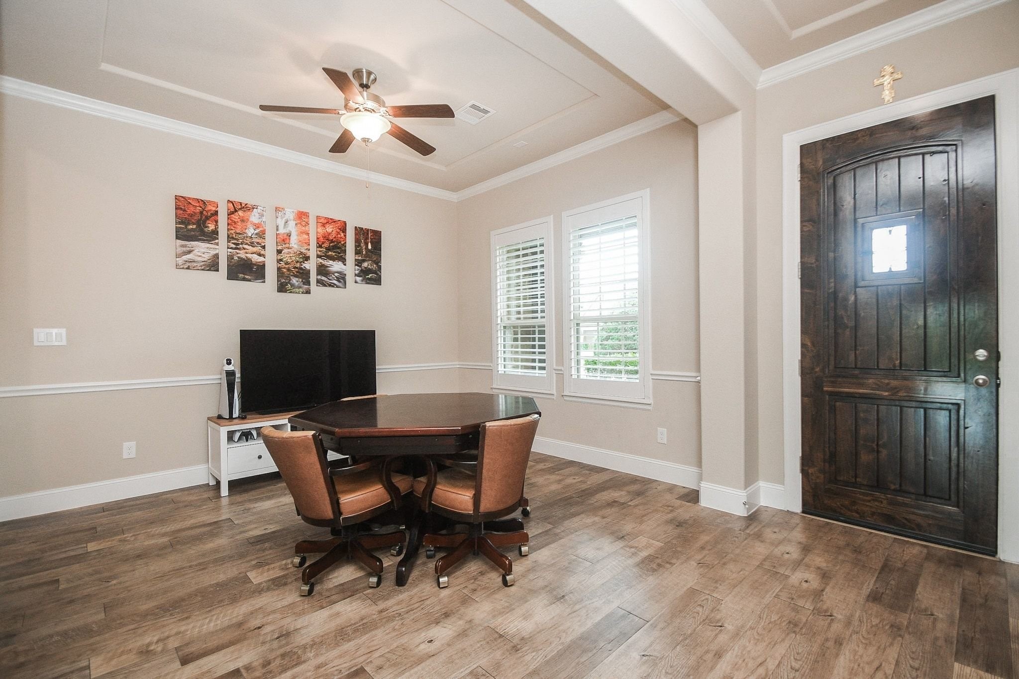 10210 Majestic Court Property Photo 4