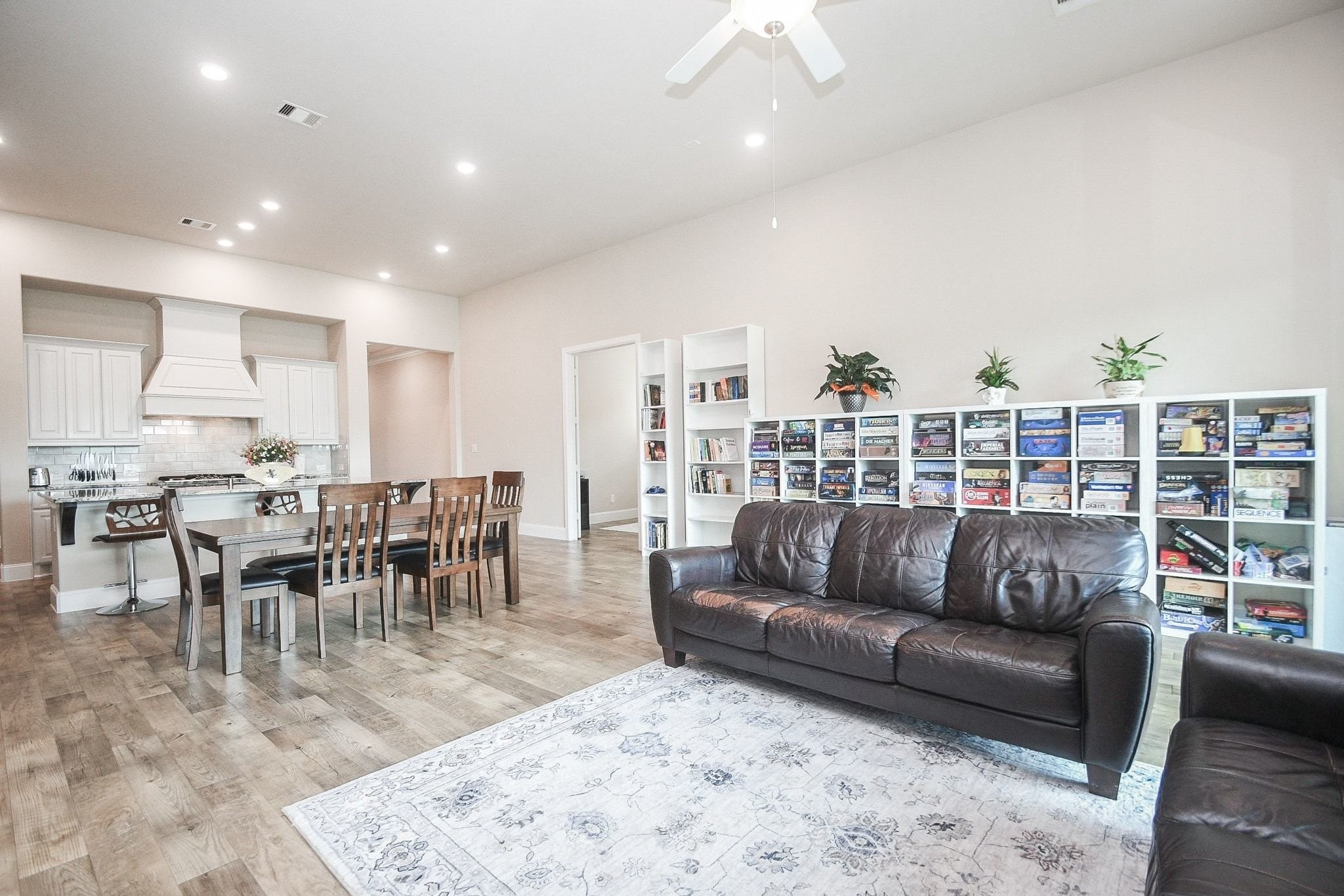 10210 Majestic Court Property Photo 8