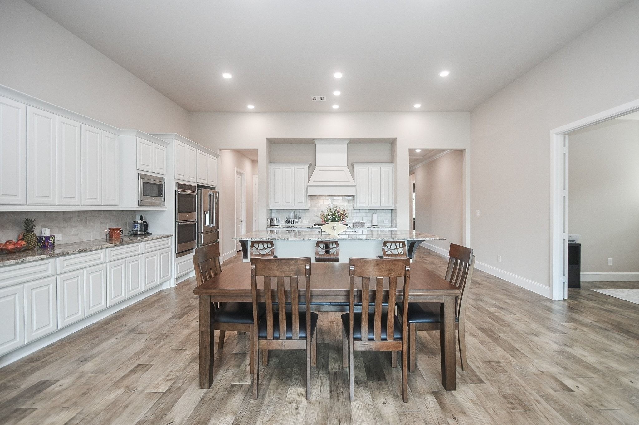 10210 Majestic Court Property Photo 11