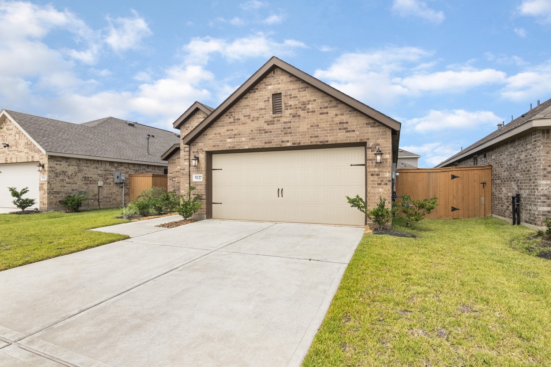 5127 Blessing Drive Property Photo 3