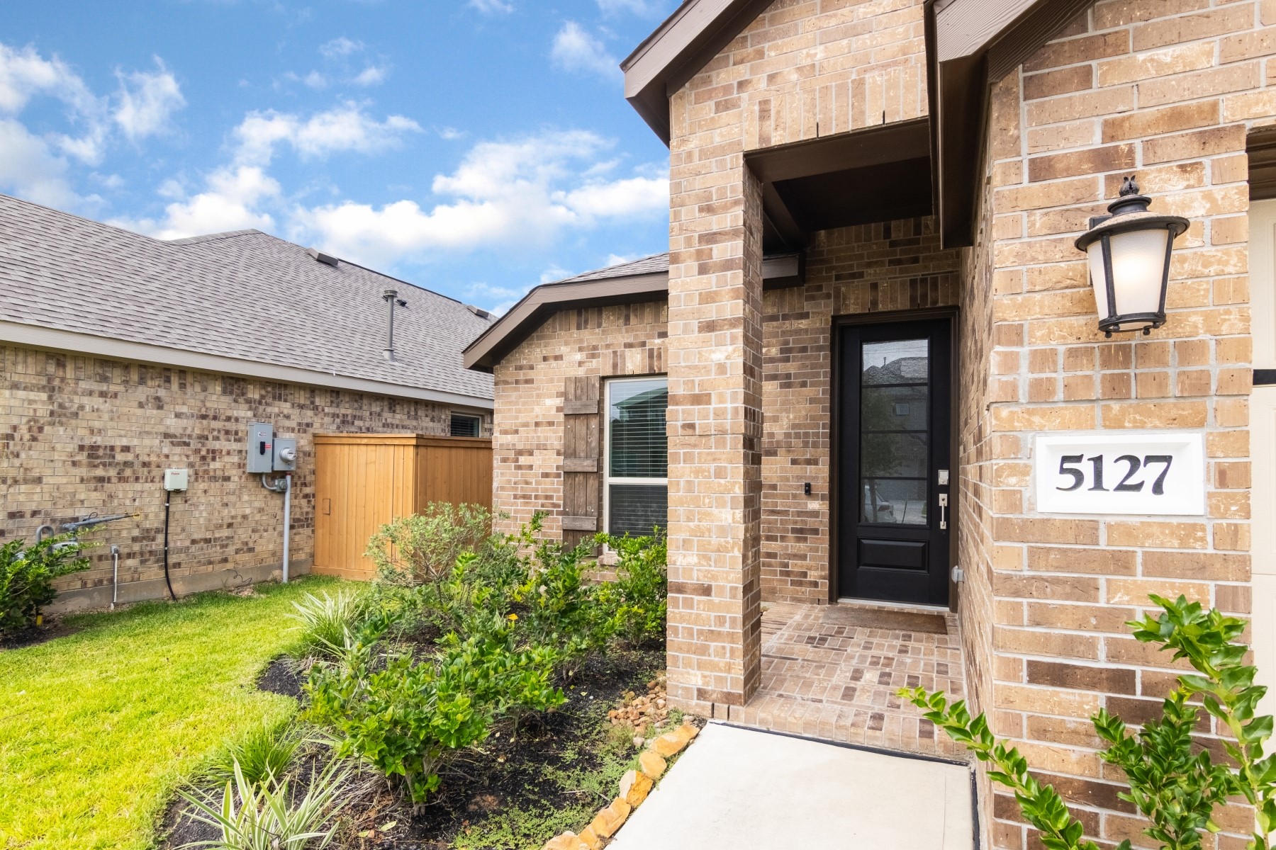 5127 Blessing Drive Property Photo 4