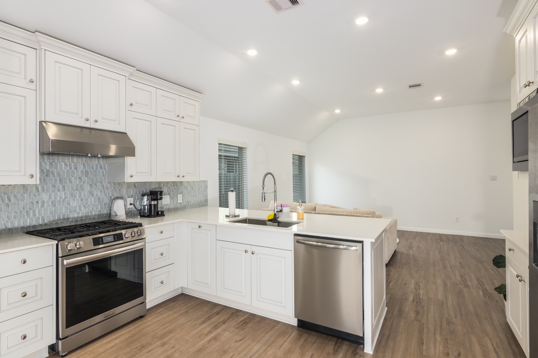5127 Blessing Drive Property Photo 11