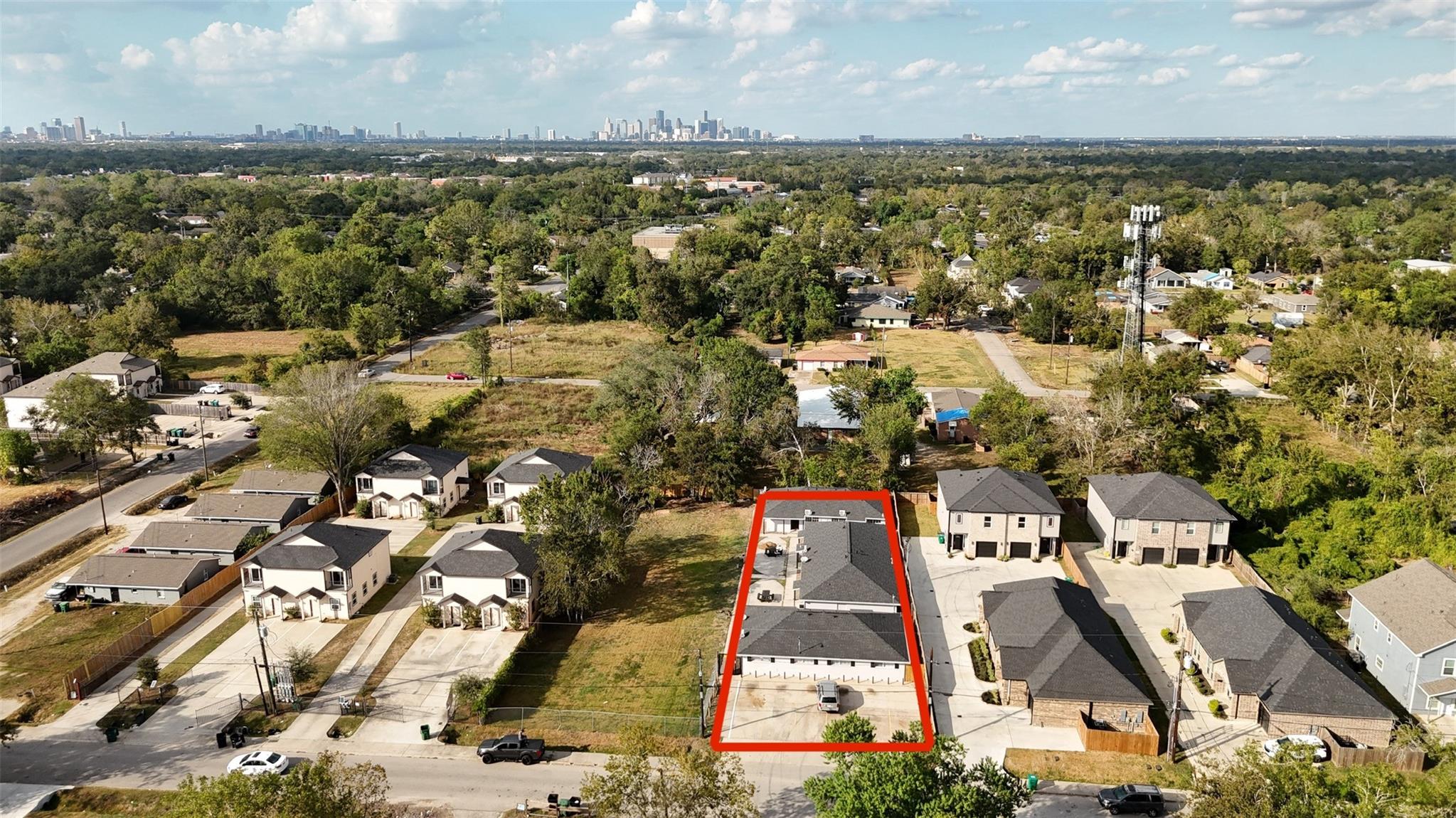 5017 Mallow Street Property Photo 5