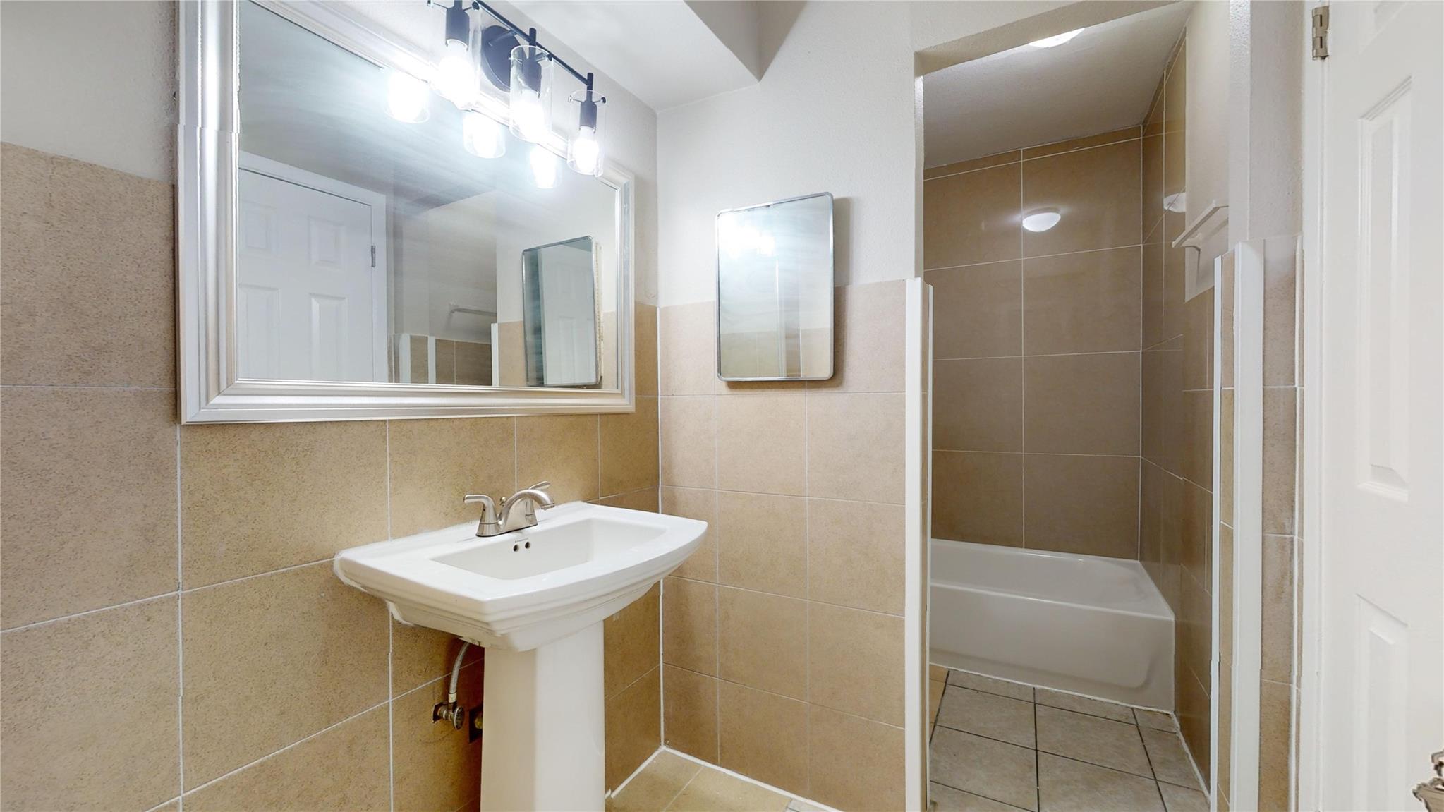 5017 Mallow Street Property Photo 27