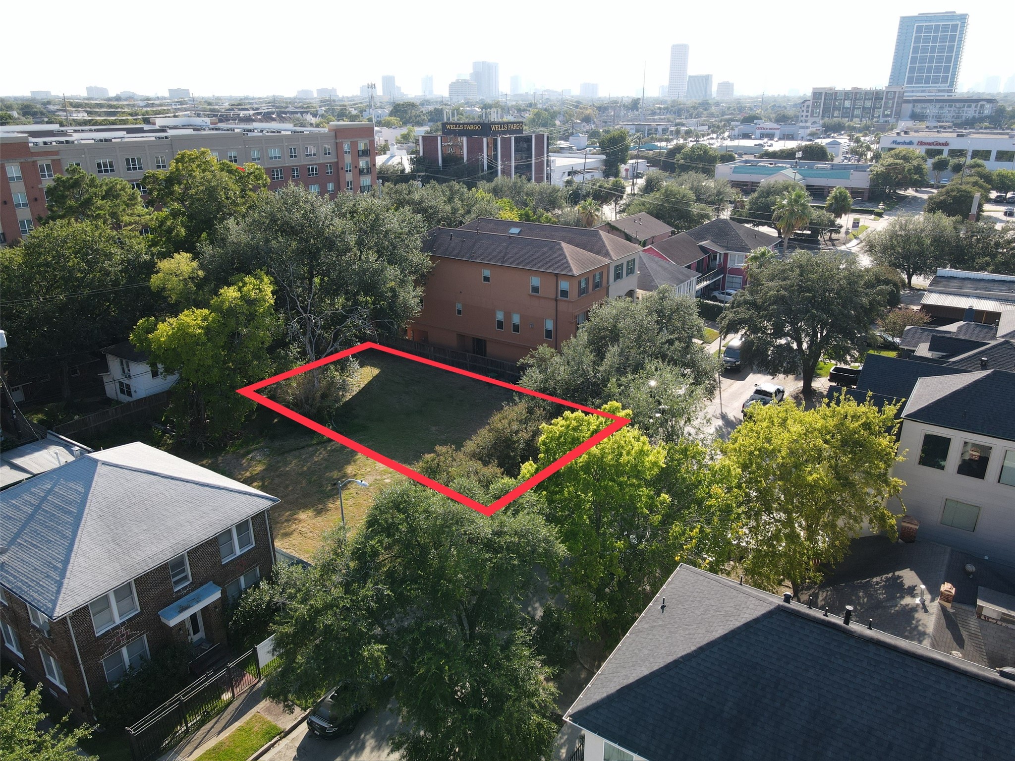 1331 W Bell Street Property Photo 1