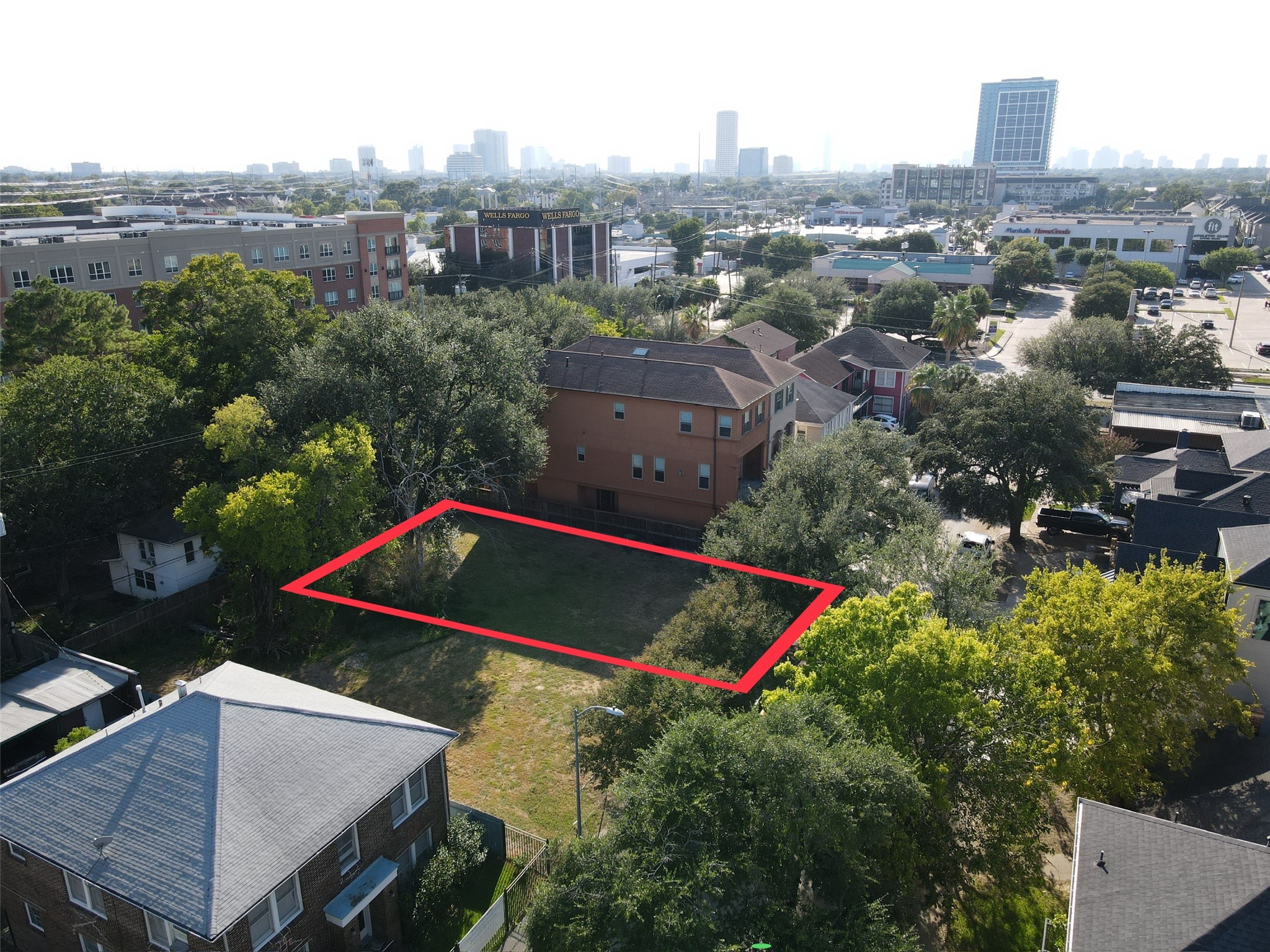 1331 W Bell Street Property Photo 3