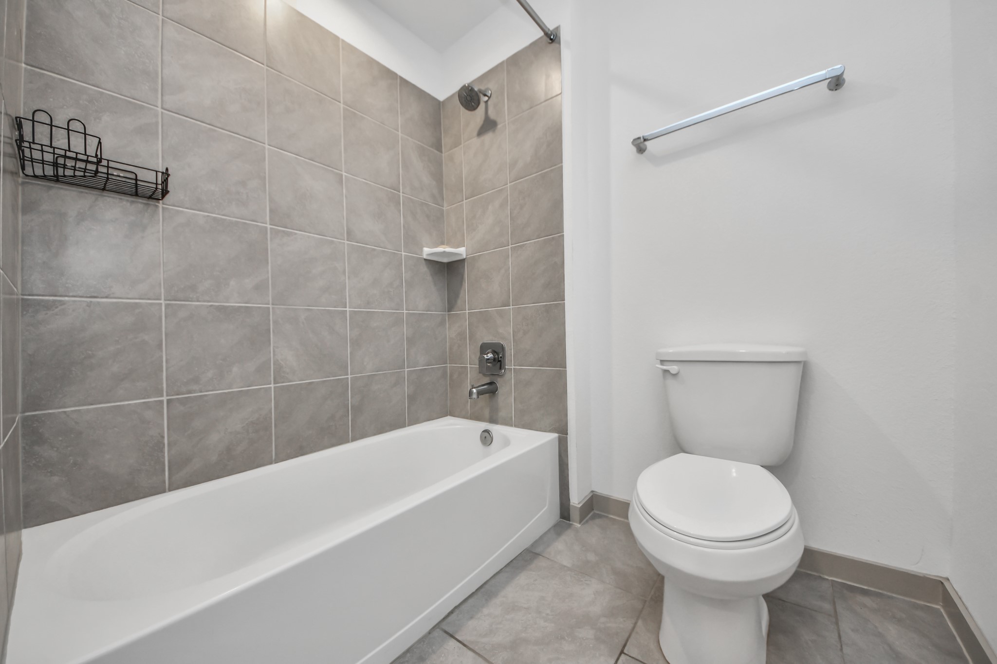 1118 Hyde Lake Lane Property Photo 8