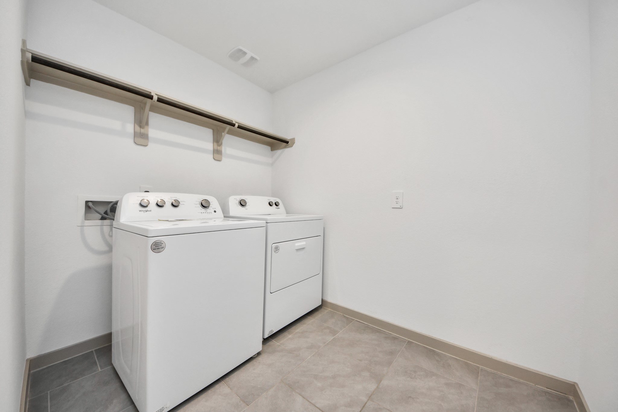 1118 Hyde Lake Lane Property Photo 10