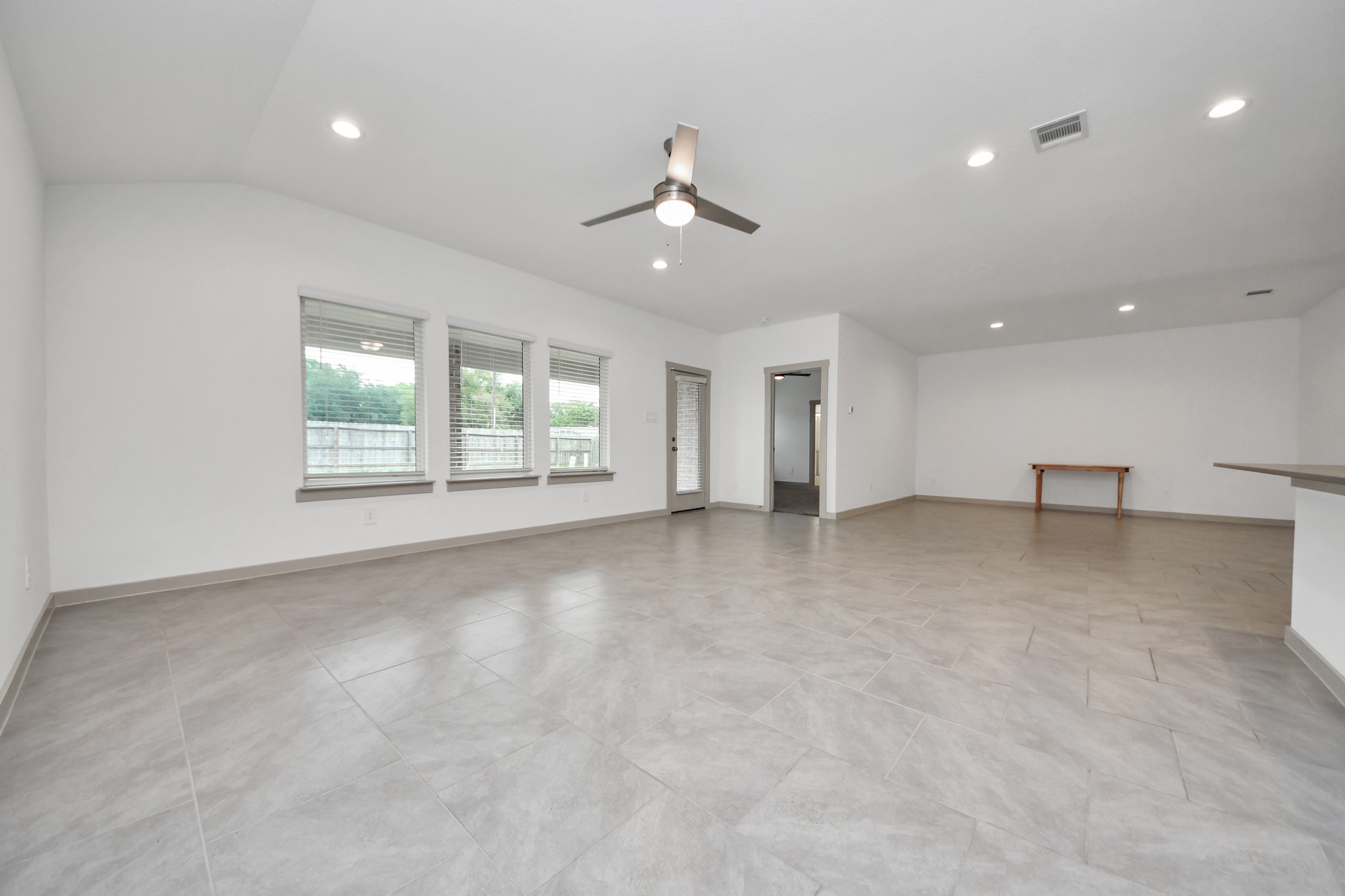 1118 Hyde Lake Lane Property Photo 12