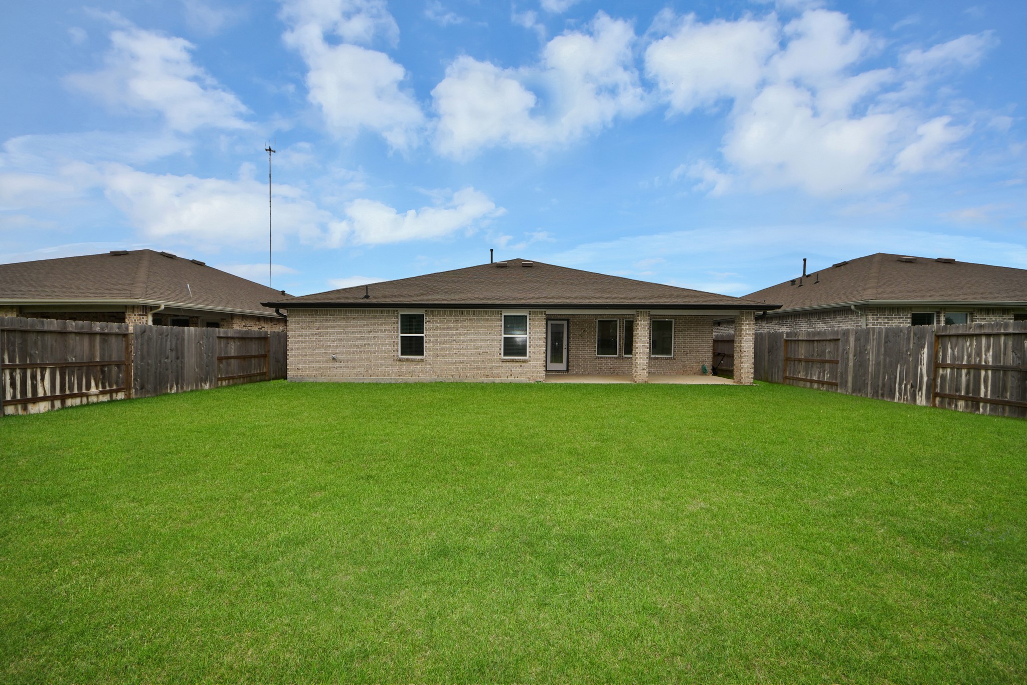 1118 Hyde Lake Lane Property Photo 22