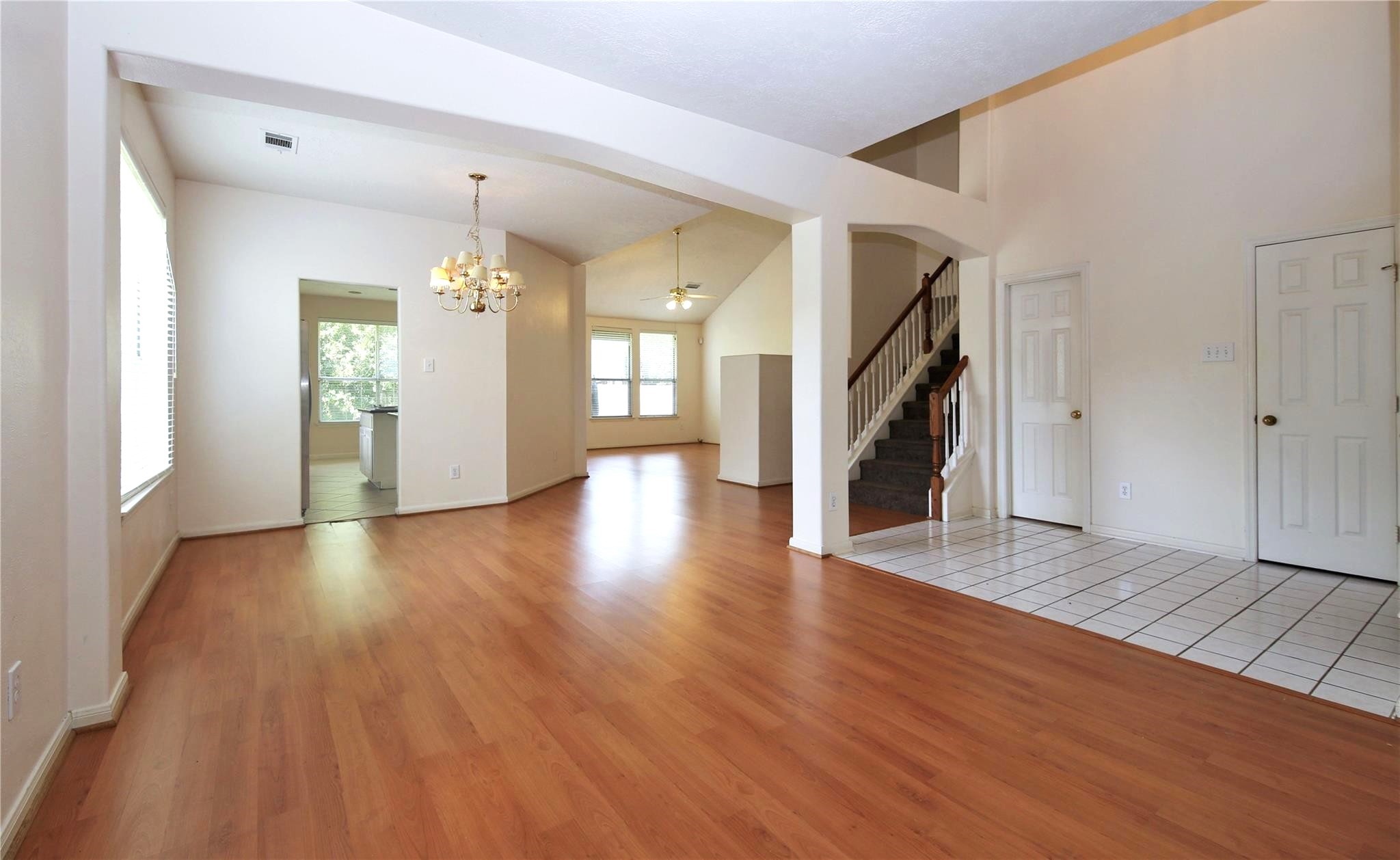 4602 Rainbow Valley Court Property Photo 8