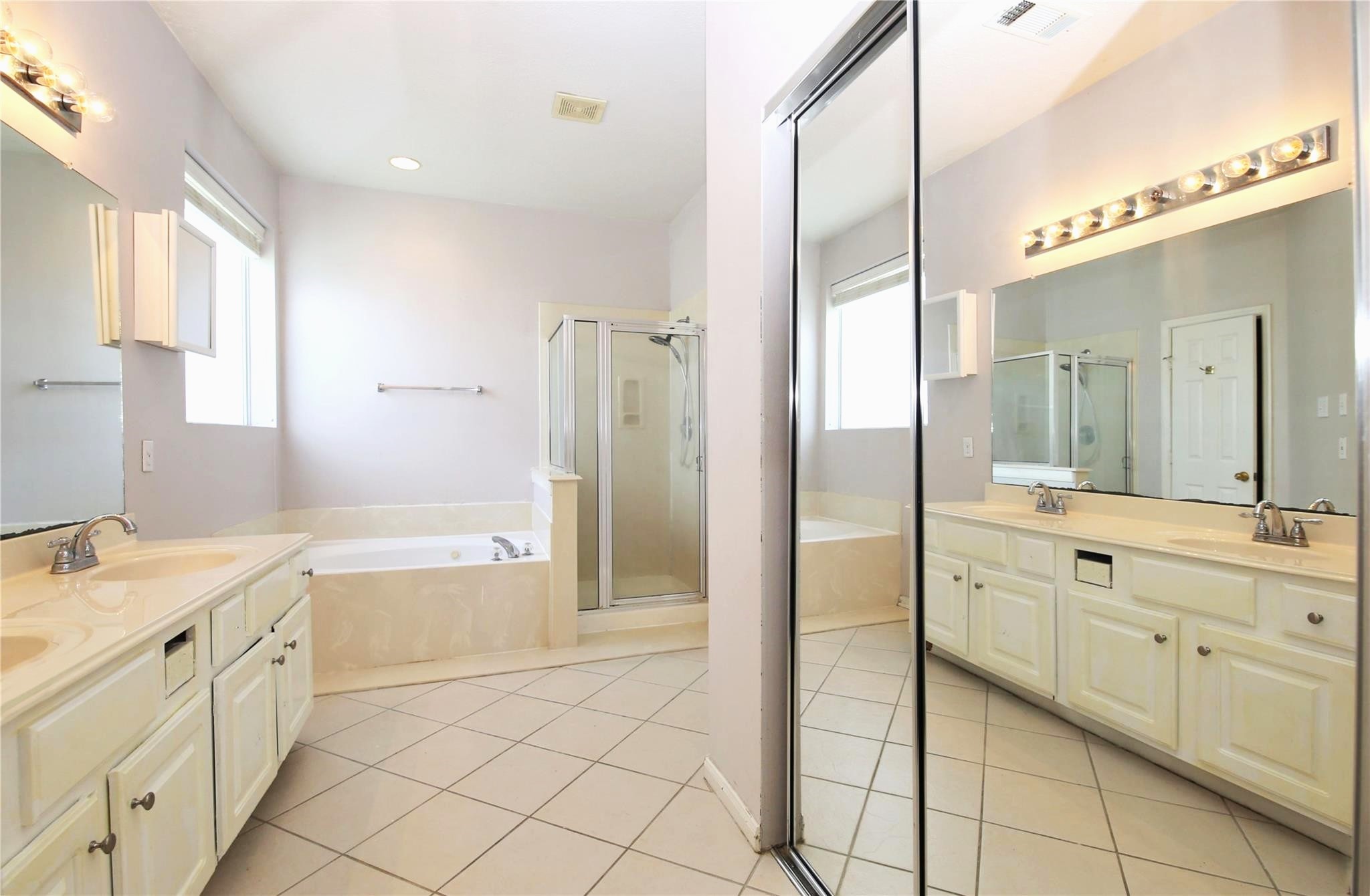 4602 Rainbow Valley Court Property Photo 11