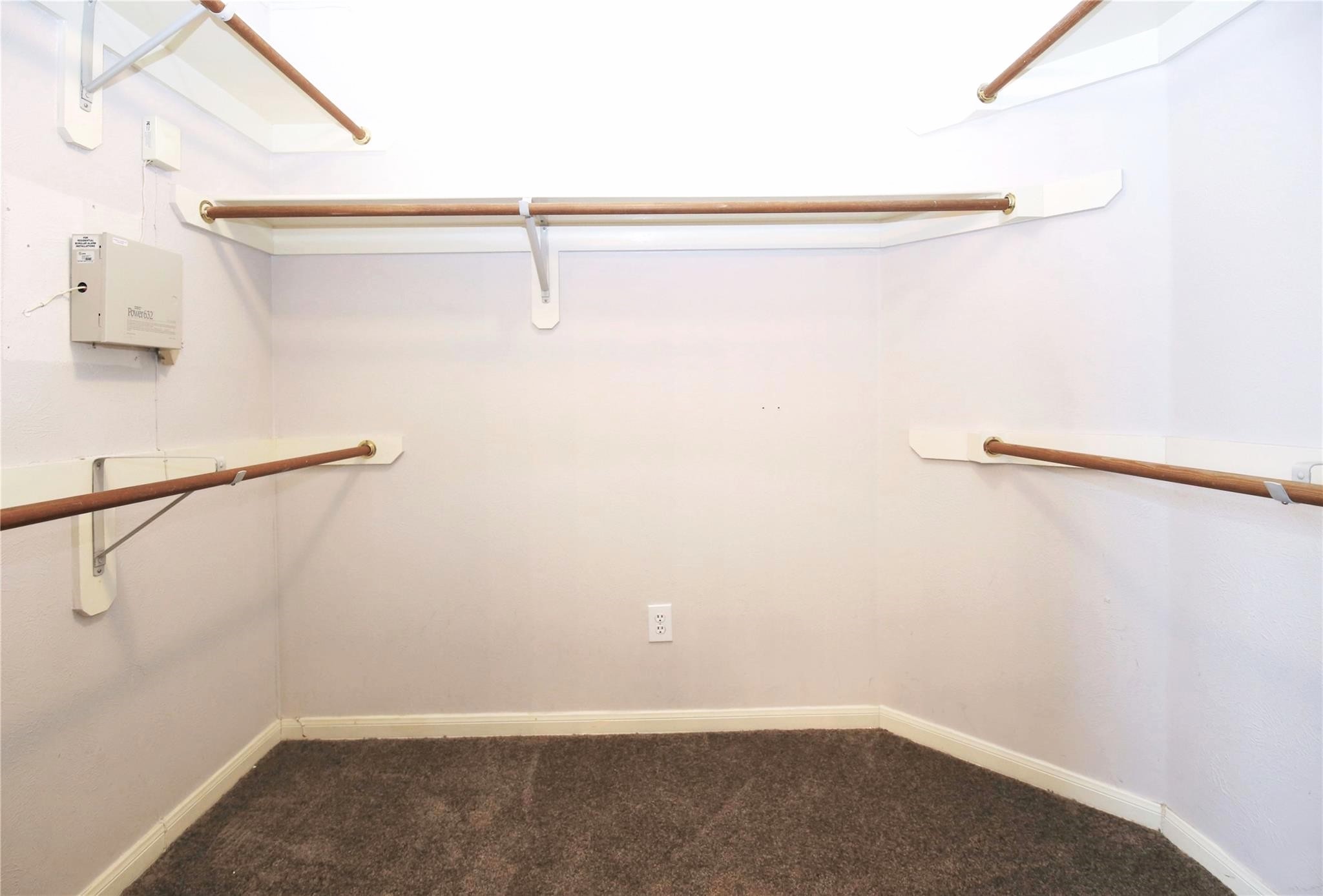 4602 Rainbow Valley Court Property Photo 14