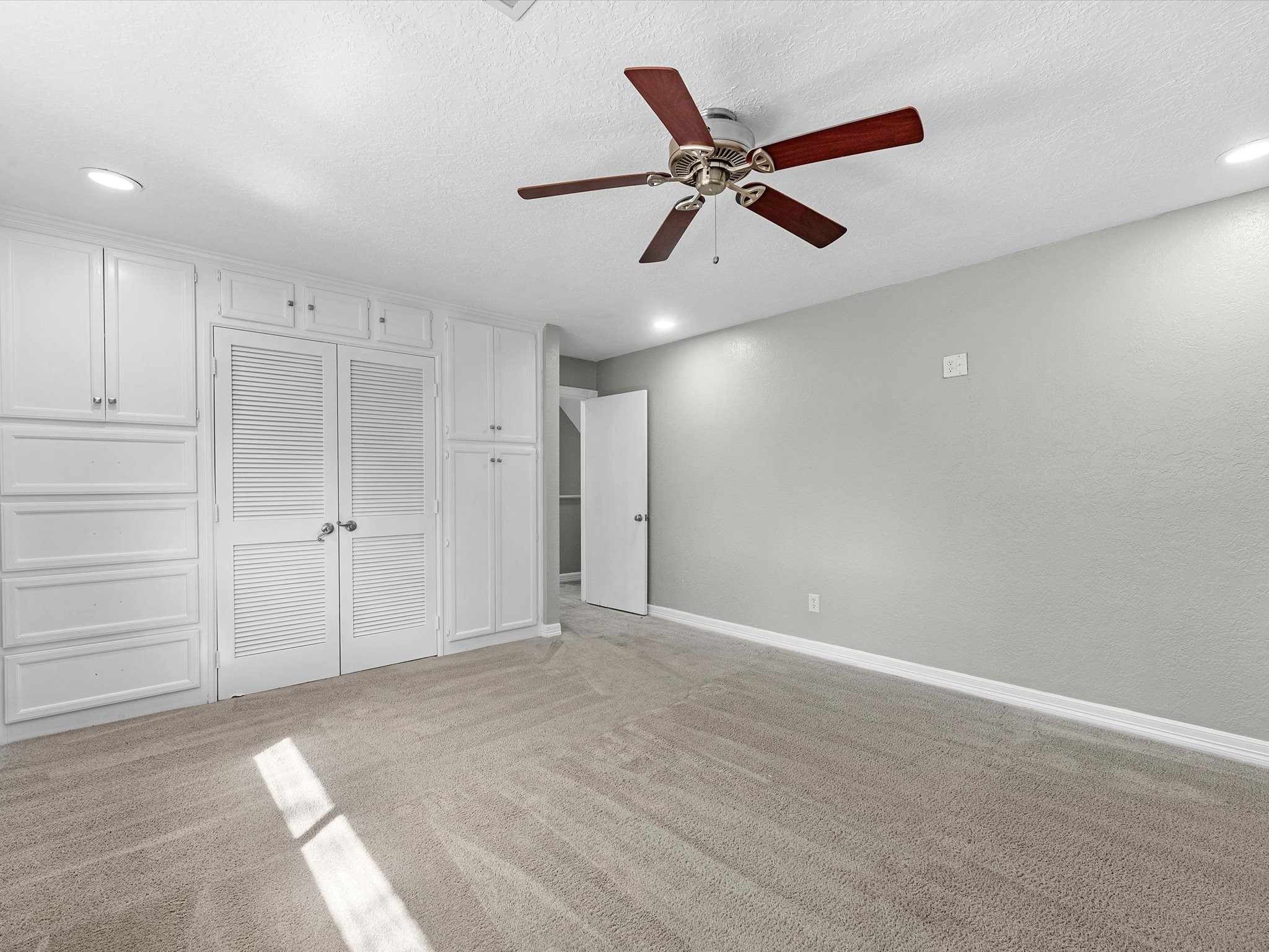 711 Lodgehill Lane Property Photo 24