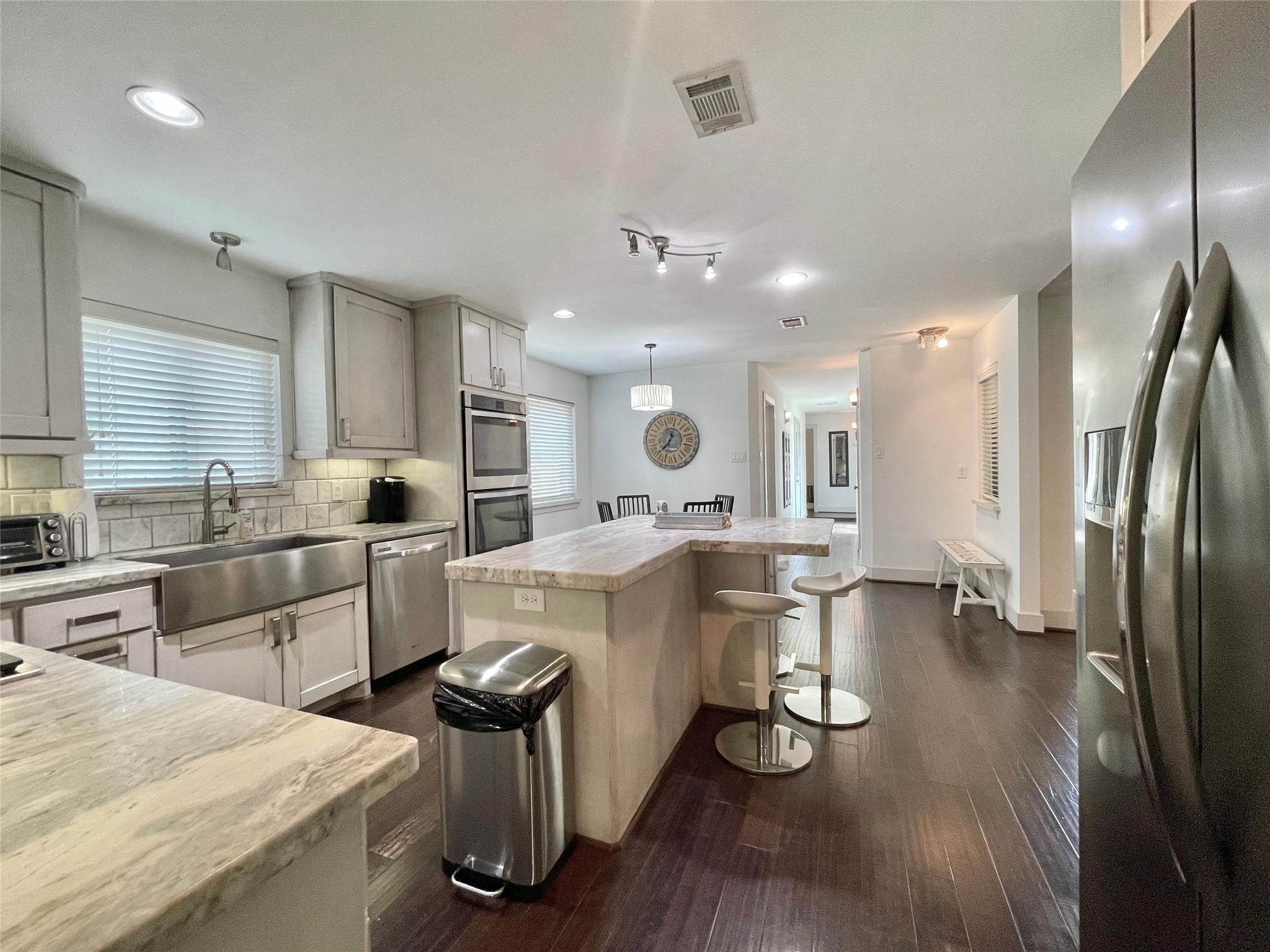 5638 Grape Street Property Photo 2