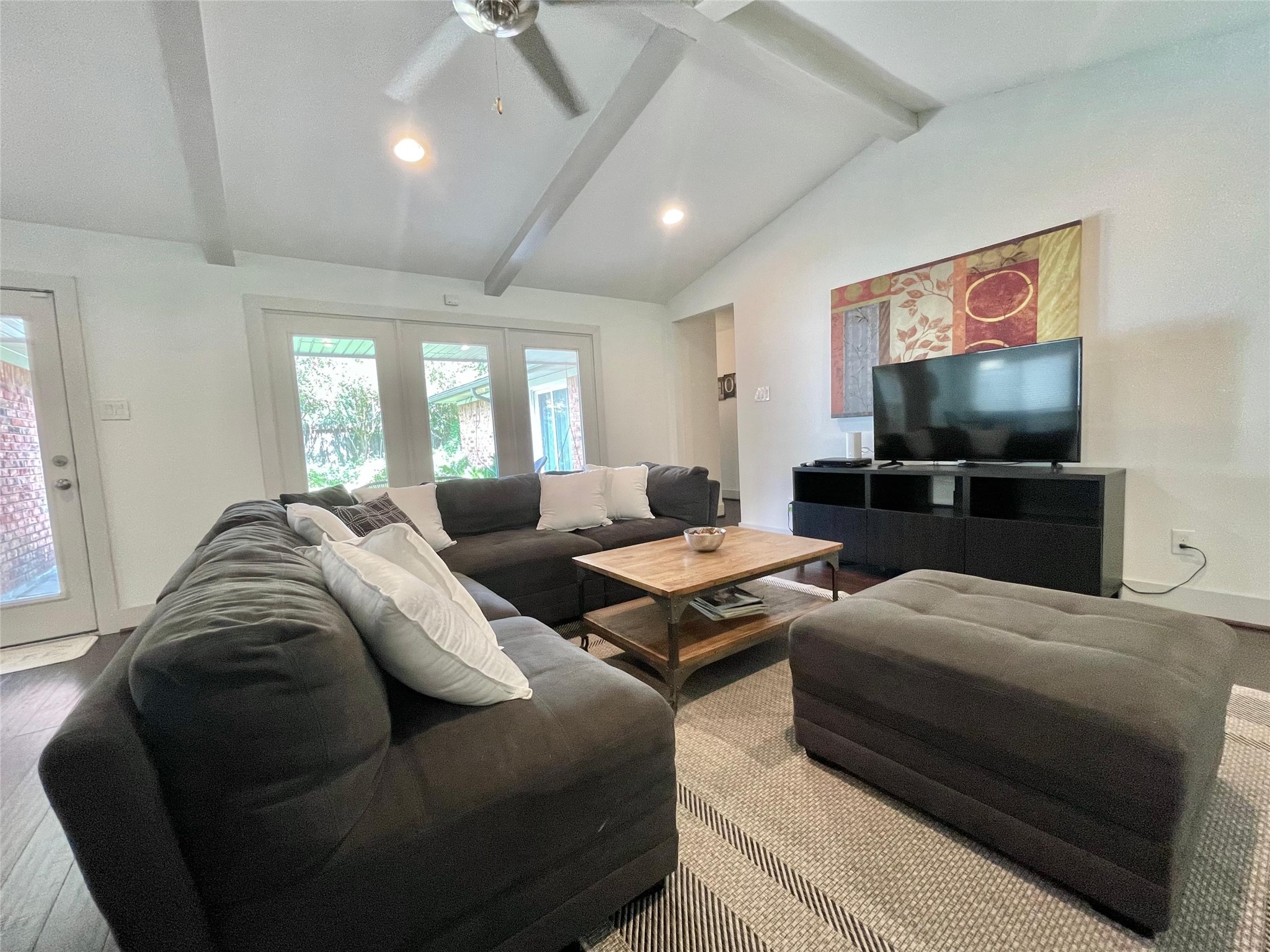 5638 Grape Street Property Photo 7