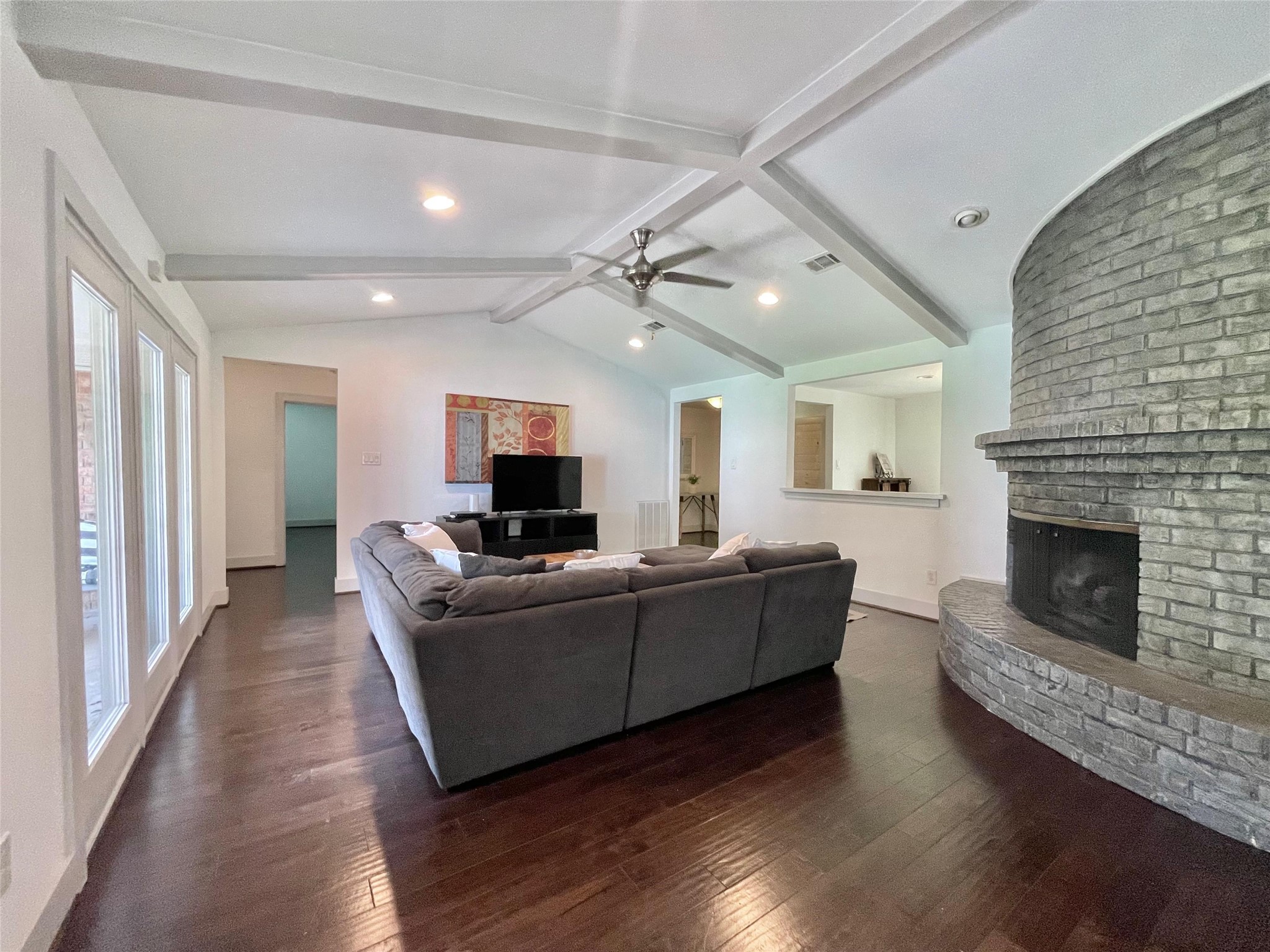5638 Grape Street Property Photo 8