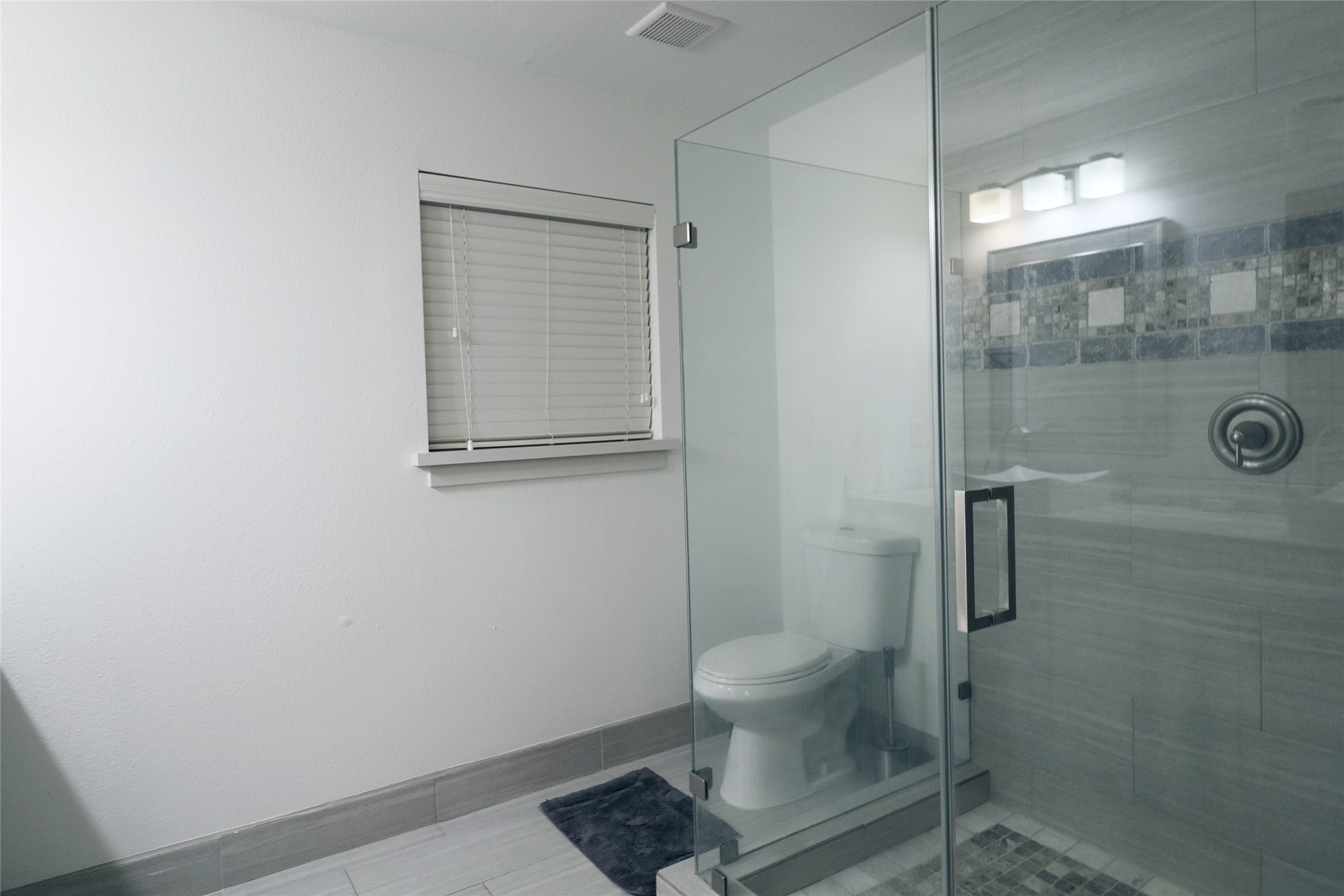 5638 Grape Street Property Photo 16