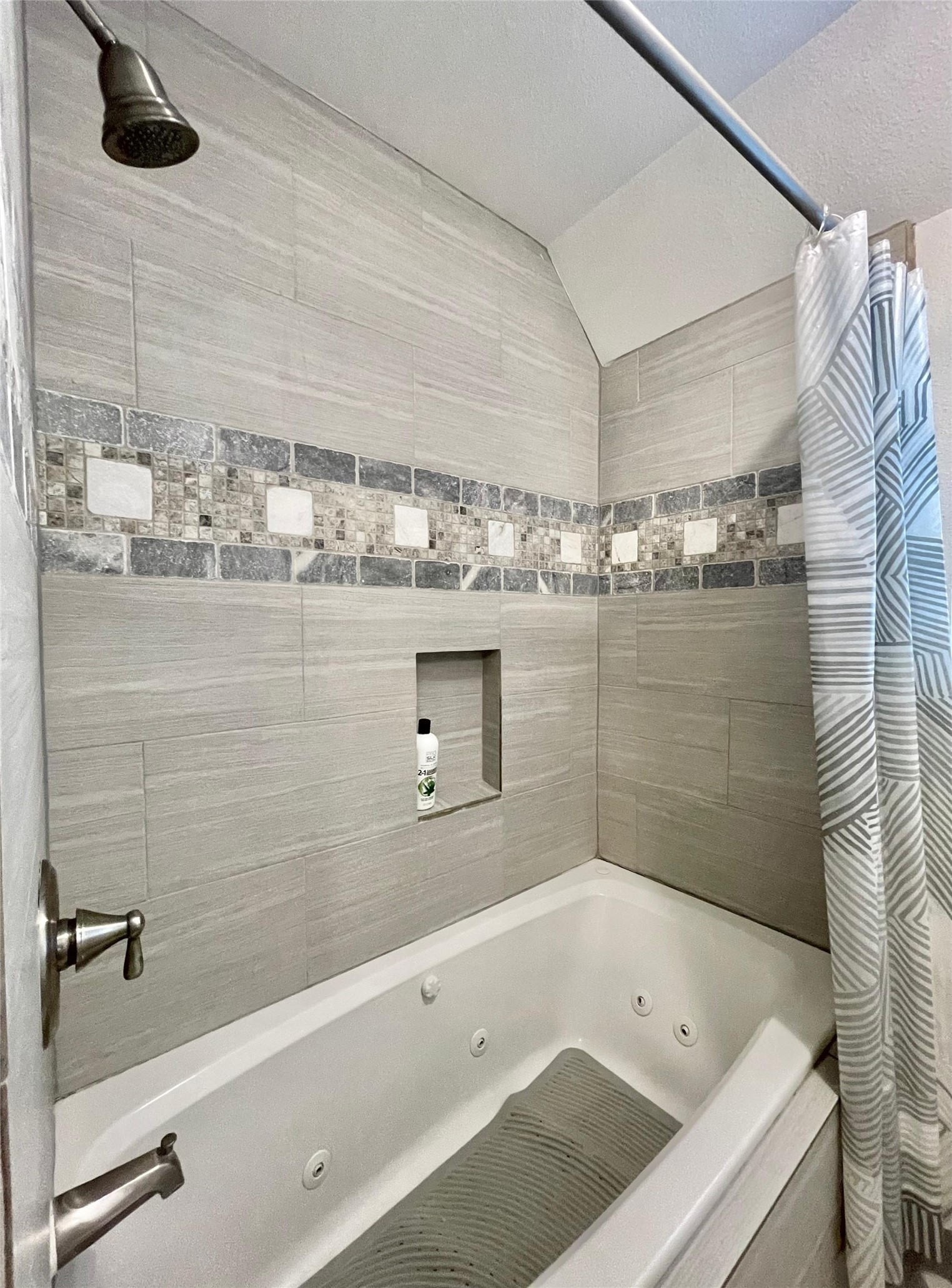 5638 Grape Street Property Photo 25