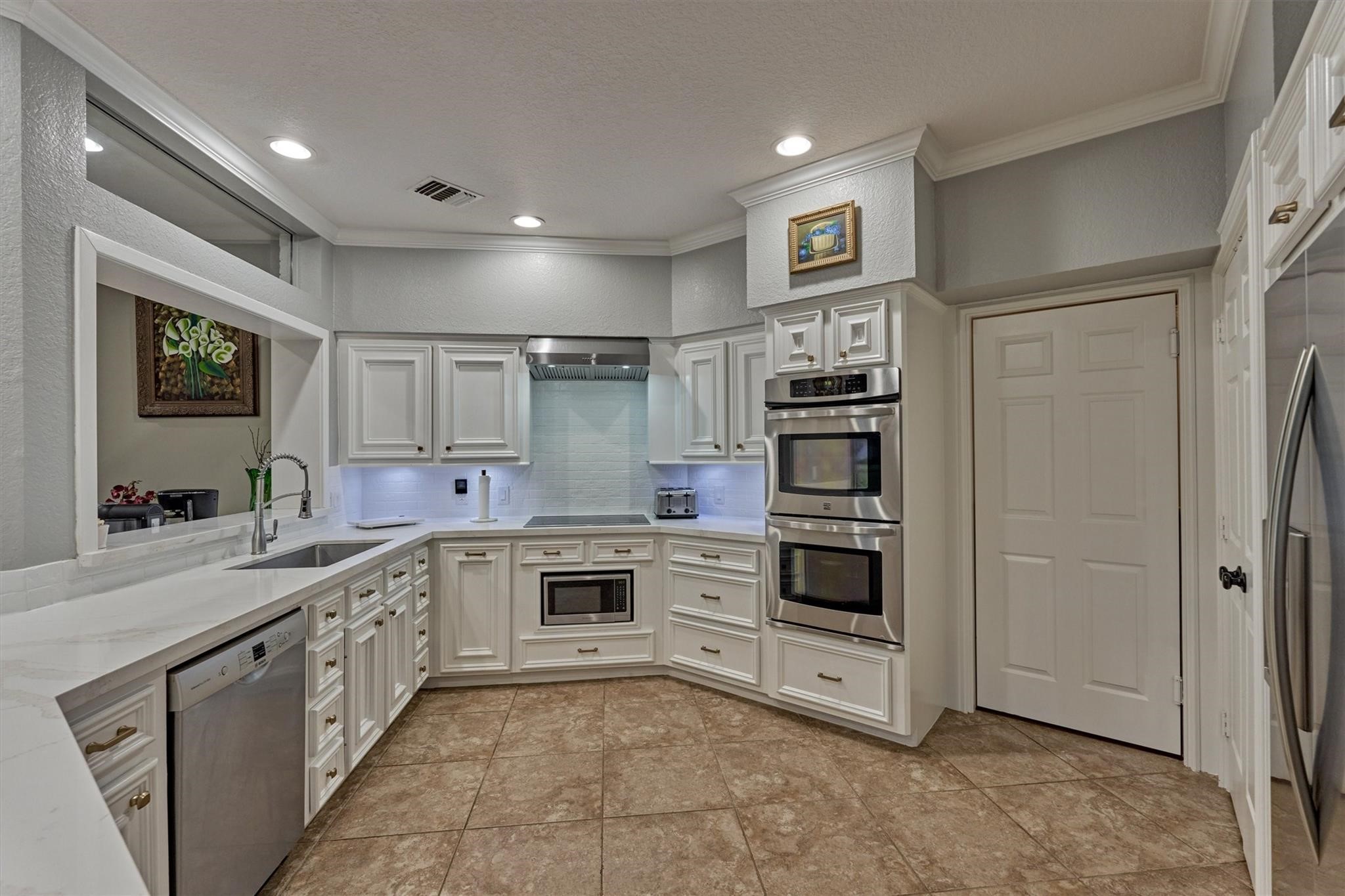 609 Edgewood Drive Property Photo 20
