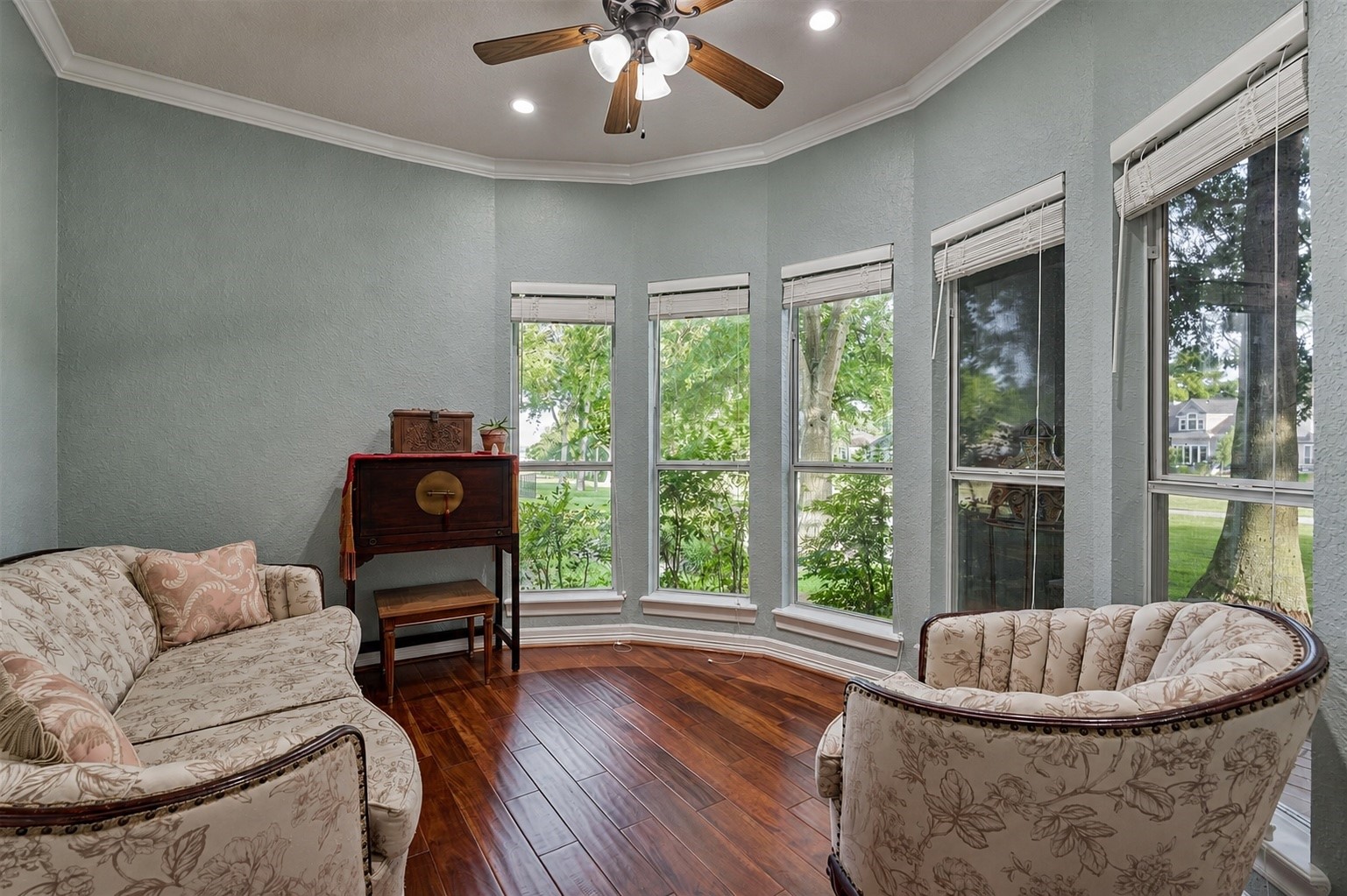 609 Edgewood Drive Property Photo 32