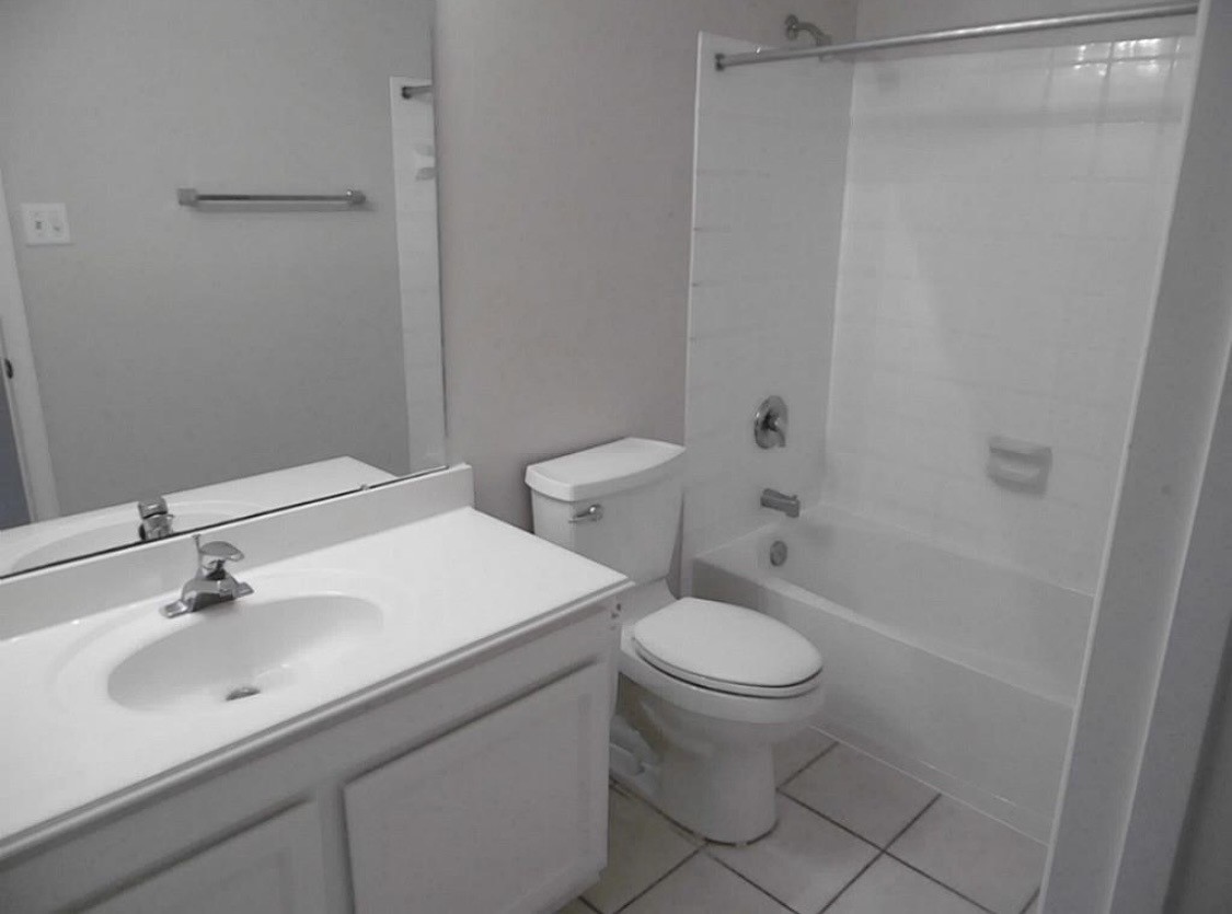 1106 Kerri Court Property Photo 11