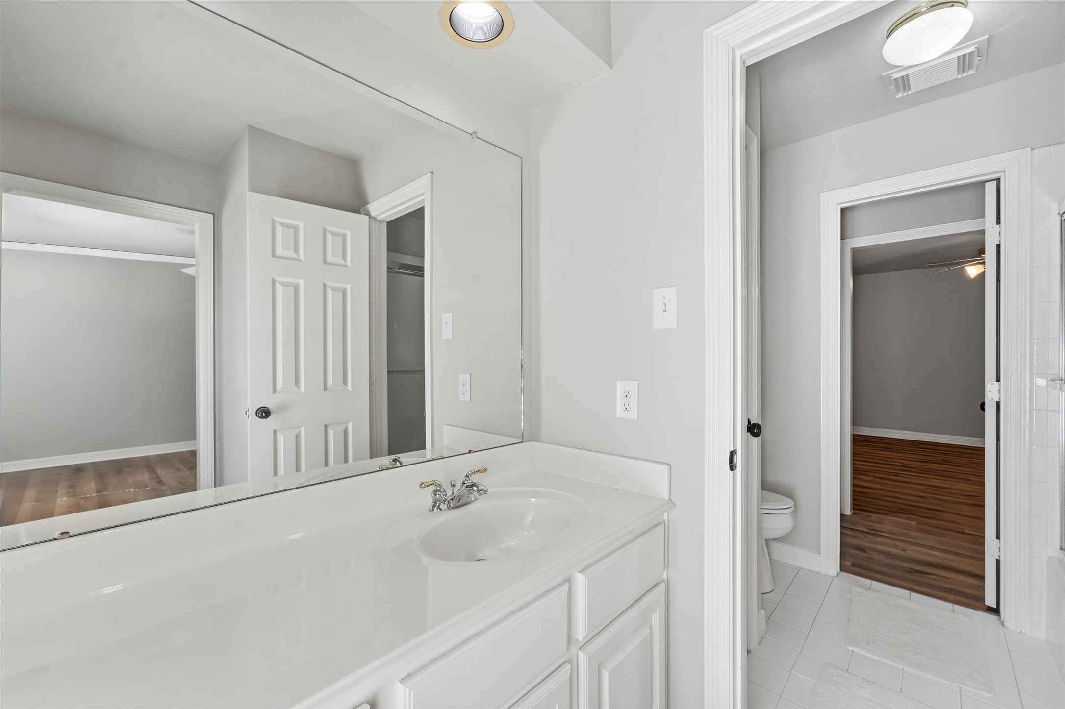 2443 Riverway Oak Drive Property Photo 32