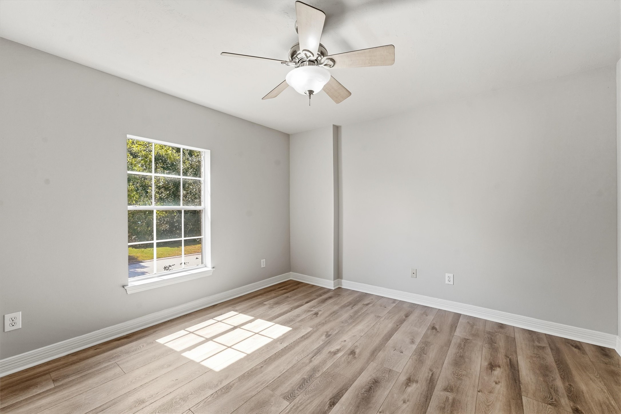 2443 Riverway Oak Drive Property Photo 33