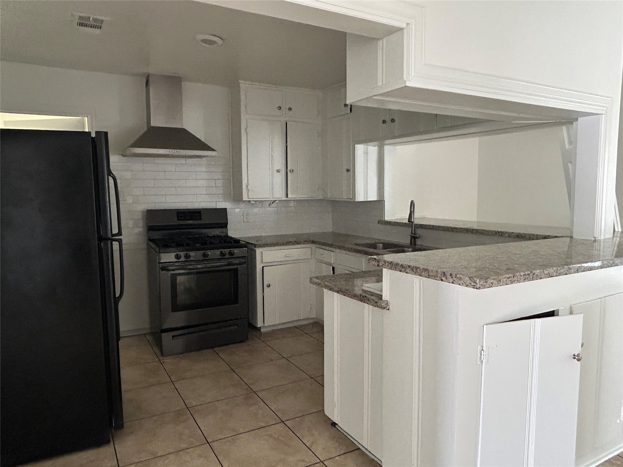 1108 Redbud Circle Property Photo 2