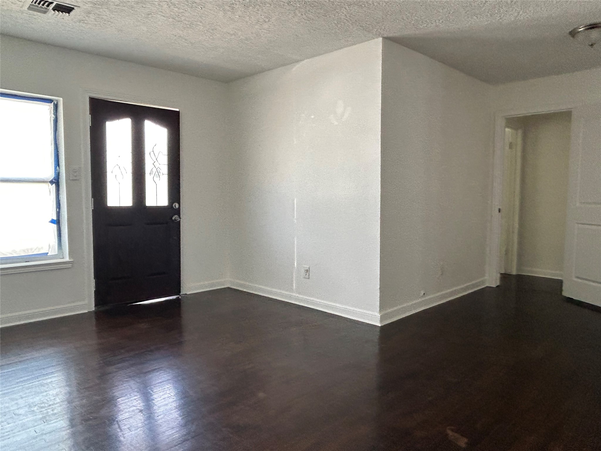 1108 Redbud Circle Property Photo 6