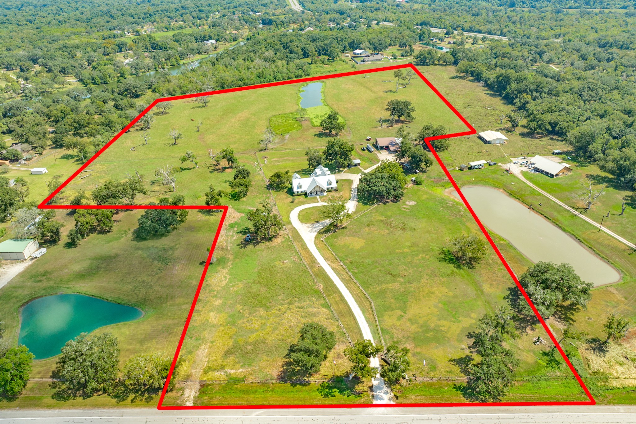 620 Brit Baily Blvd Property Photo 4