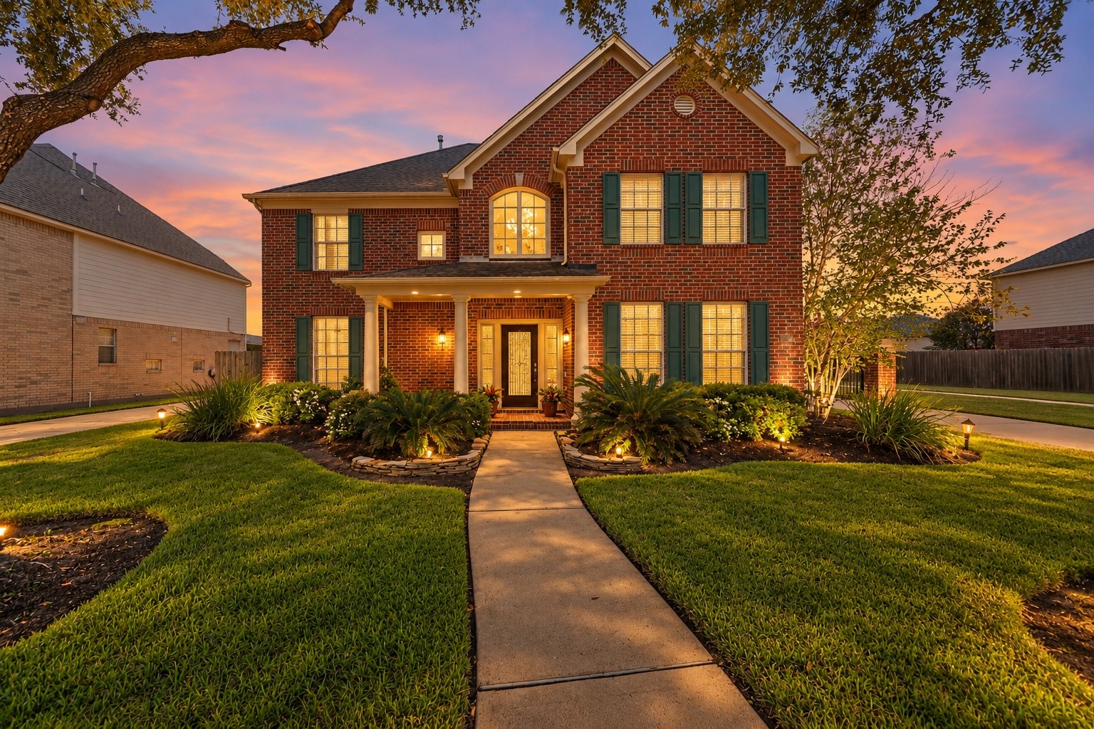 8323 Gentlewood Court Property Photo 1