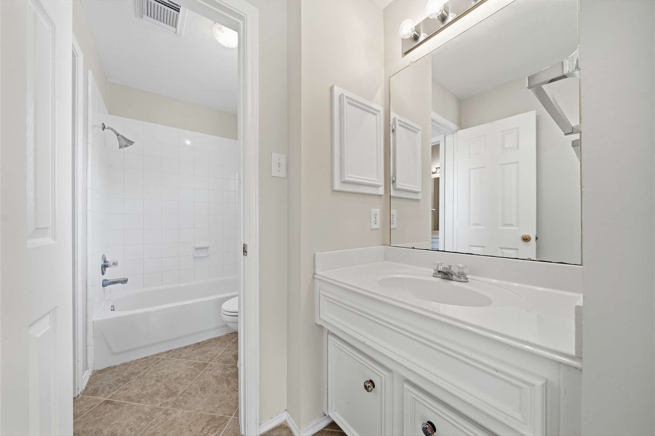8323 Gentlewood Court Property Photo 20