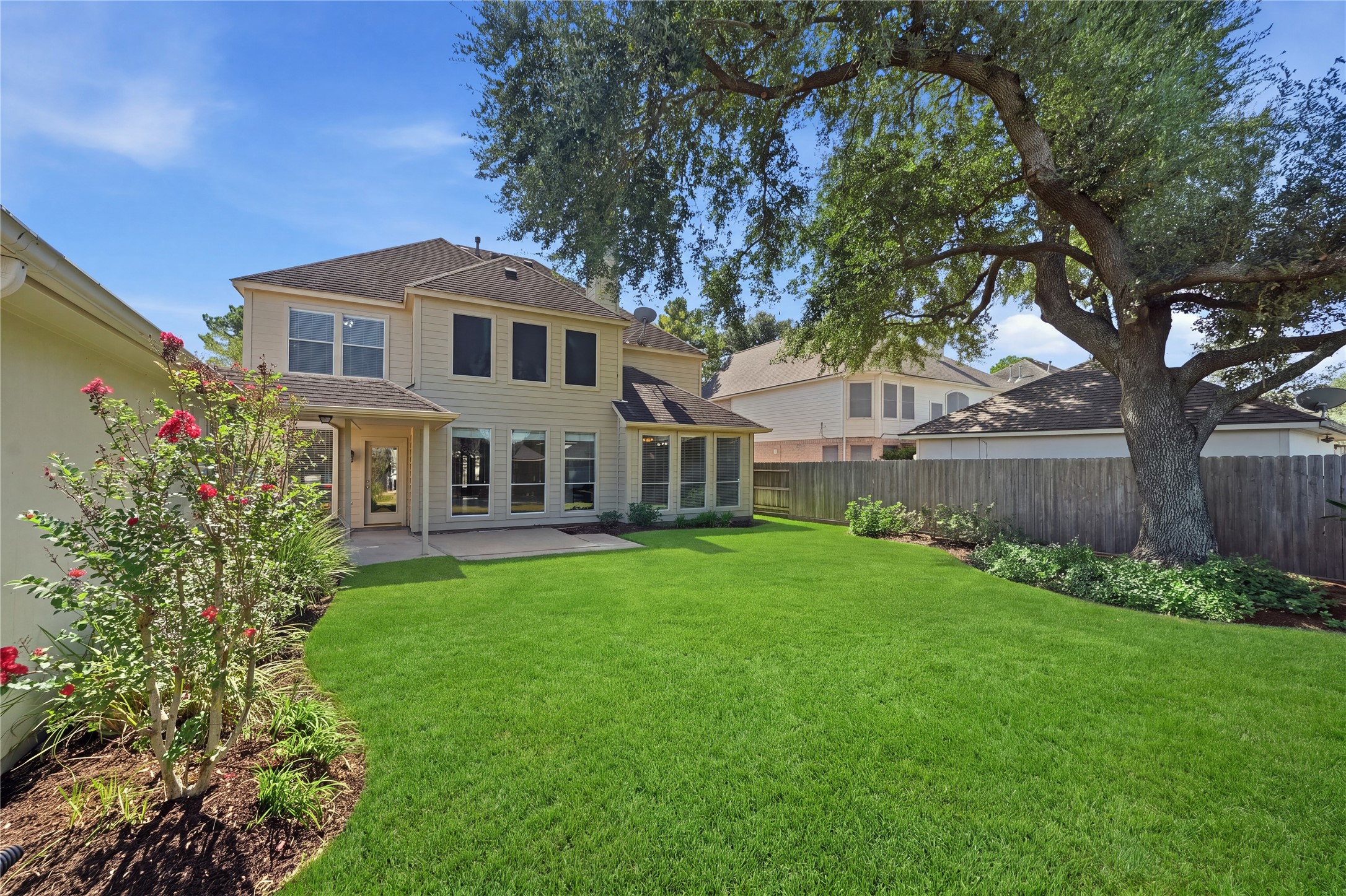 8323 Gentlewood Court Property Photo 27