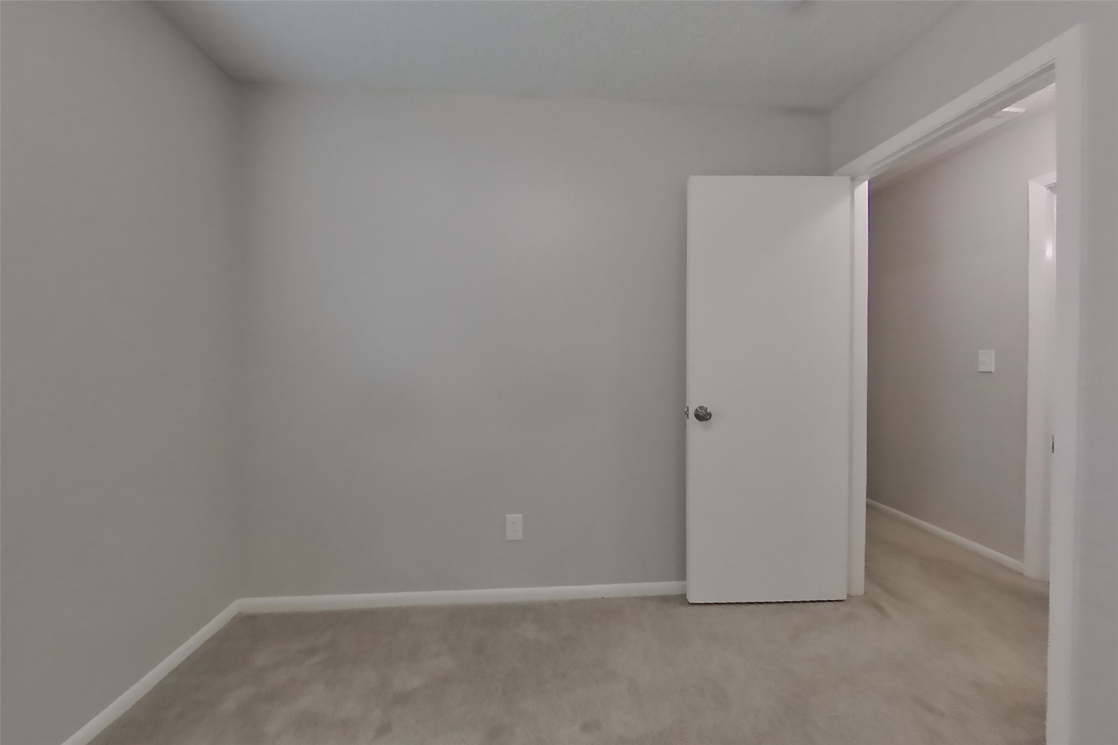2610 Townhall Lane Property Photo 13