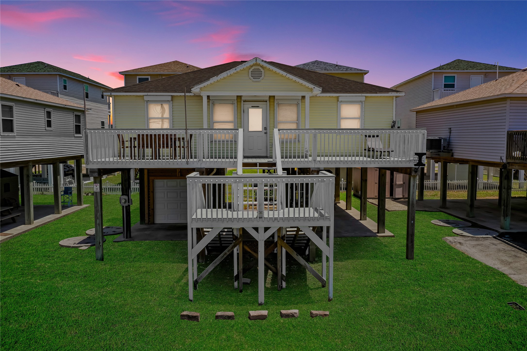 81 Santar Loop Property Photo 1