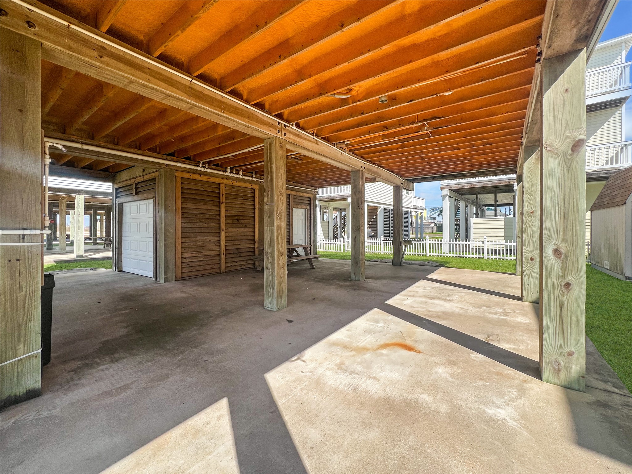 81 Santar Loop Property Photo 3