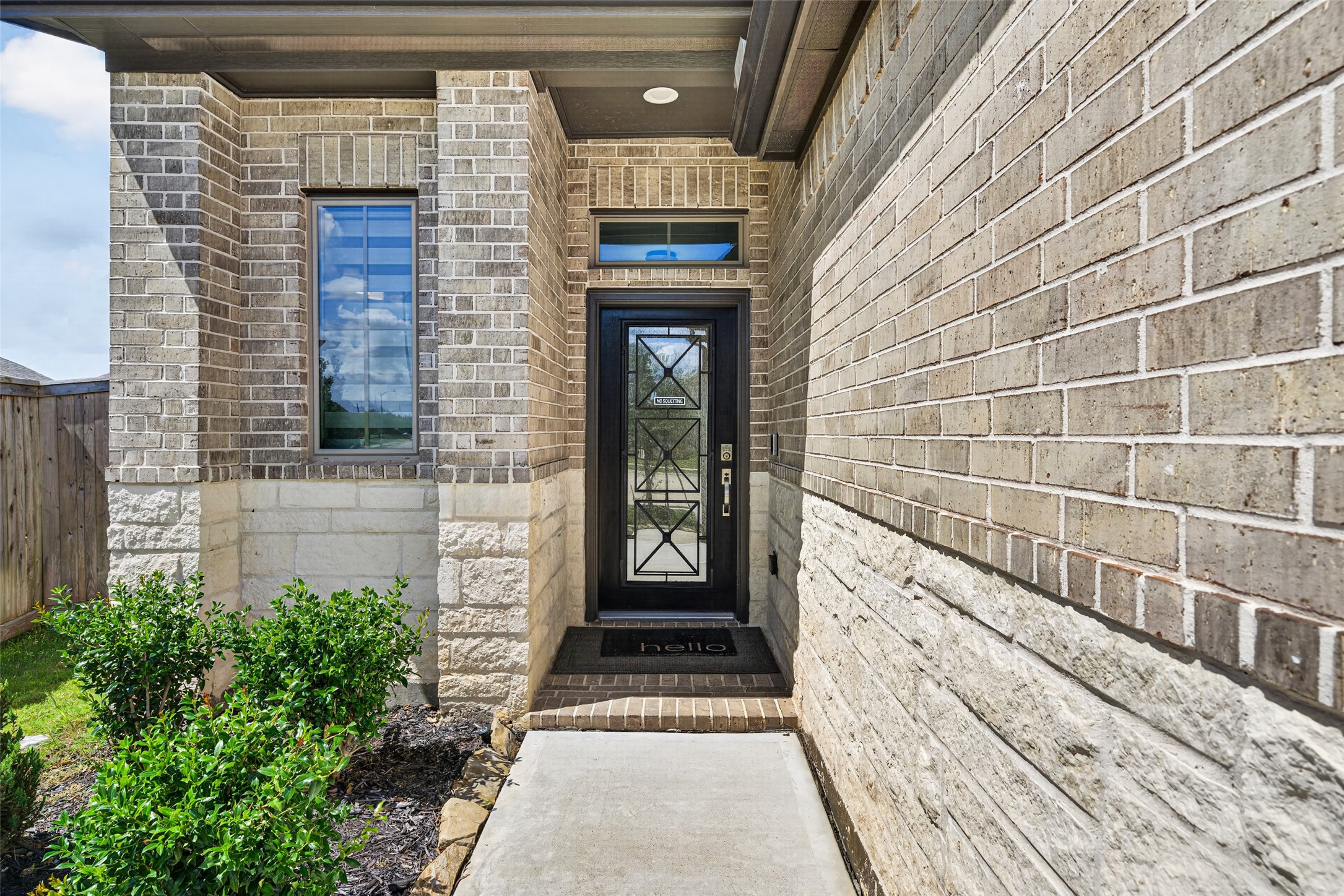 2534 Alder Wood Lane Property Photo 3